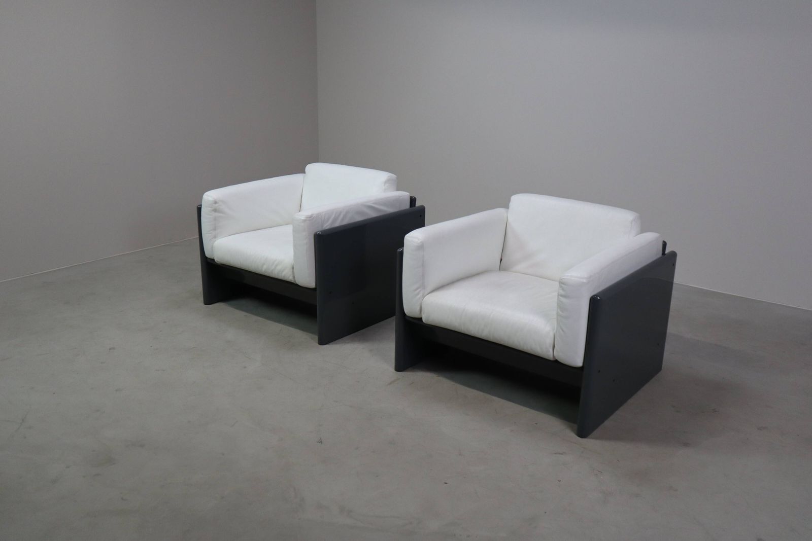Set Of “Arnolfo” Armchairs For Simon International, Italy 1971 photo furniture