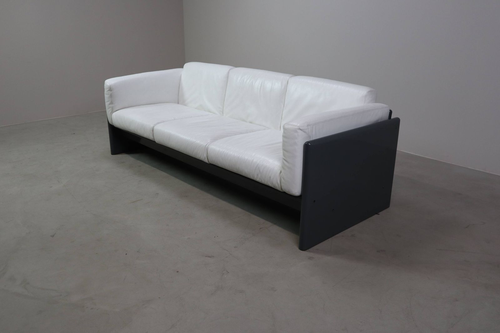 photo buy “Arnolfo” 3 Seater Sofa By Mauro Marzocchi For Simon International, Italy 1971
