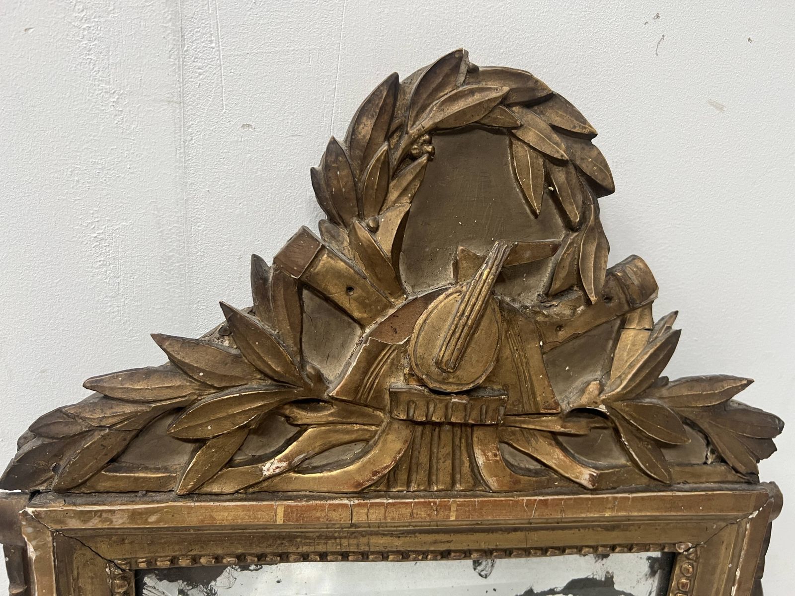 Louis XV Mirror In Carved And Gilded Wood, 18th Century photo 608.175
