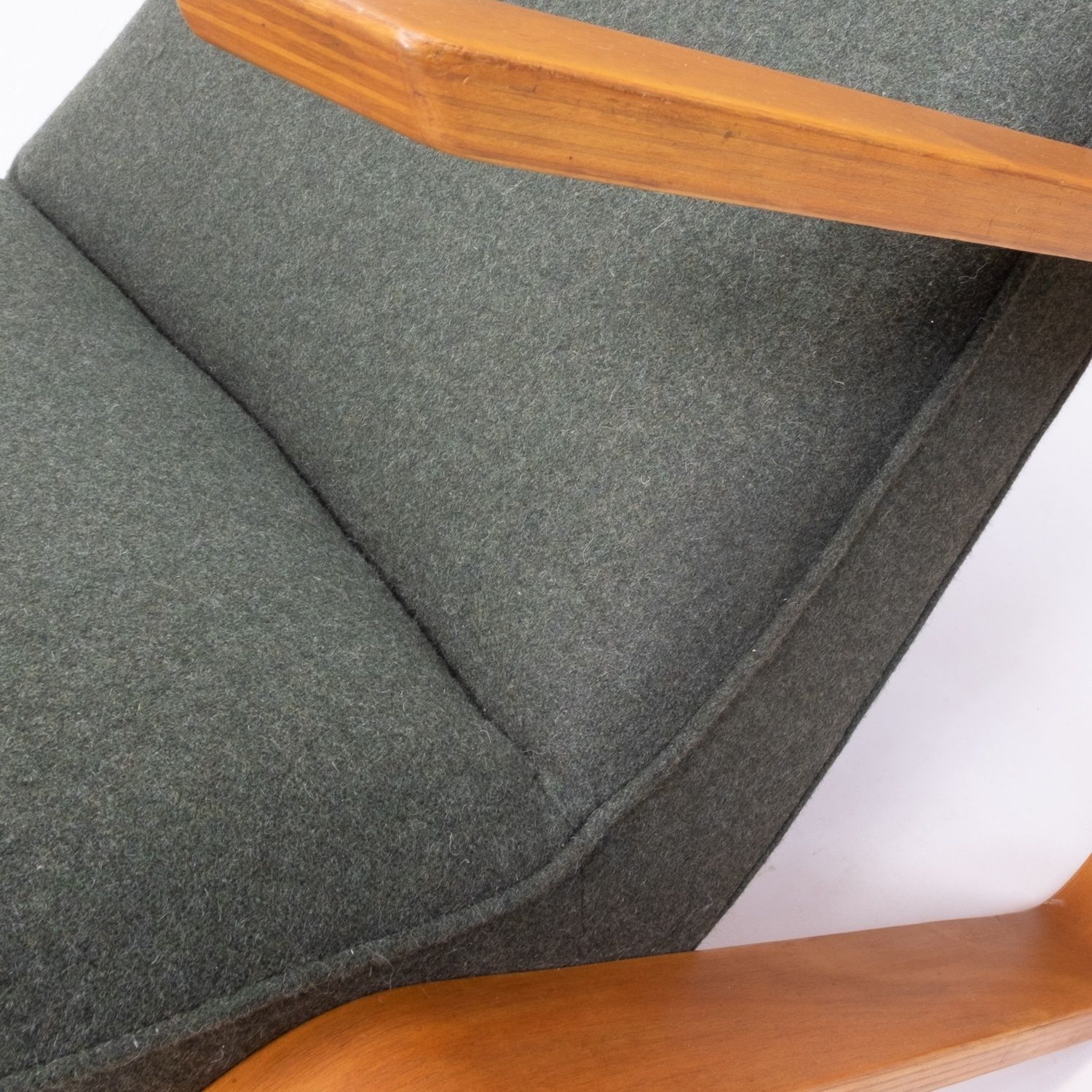 Grasshopper Chair By Eero Saarinen For Knoll – Green photo furniture