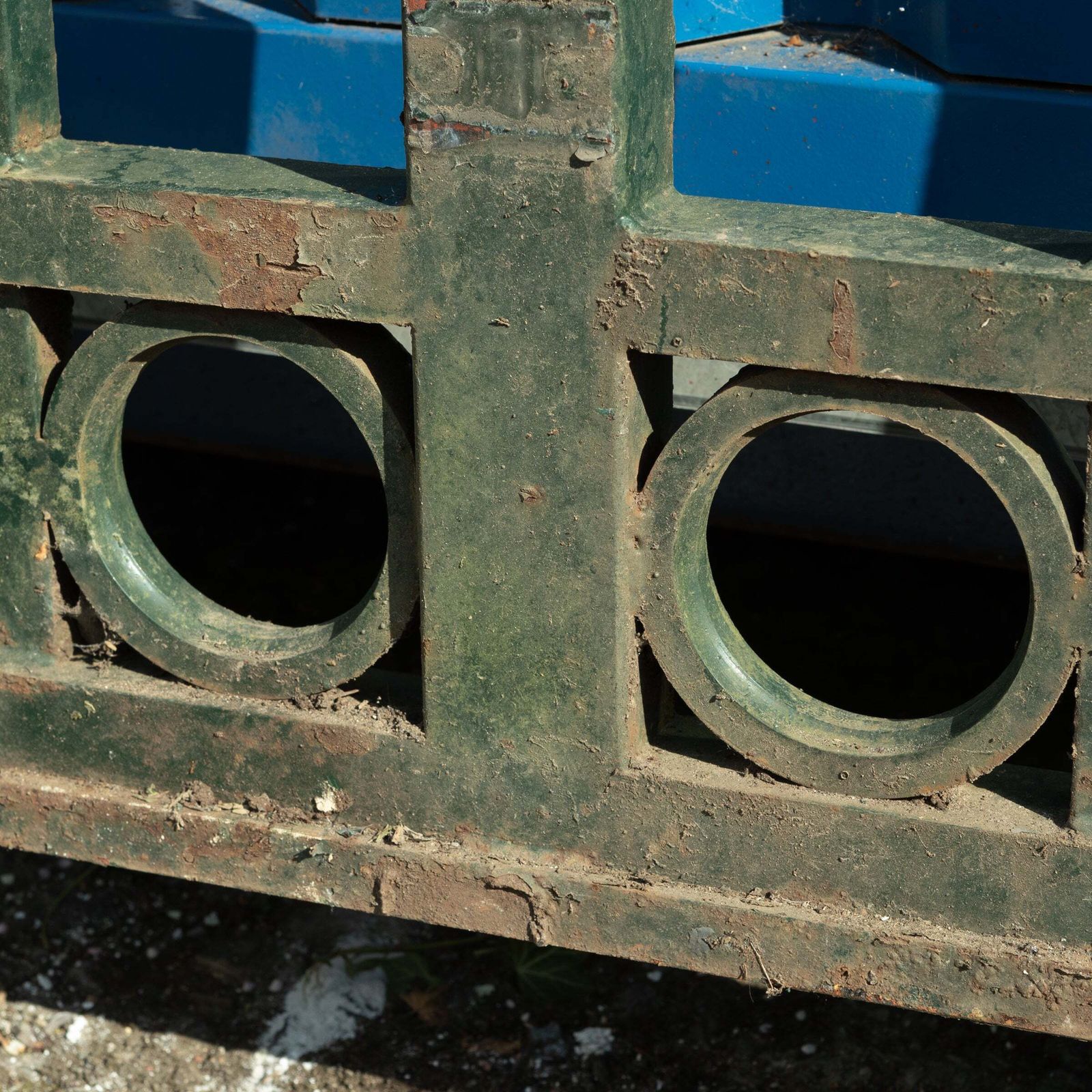 photo vinterior Antique Art Deco Iron Gates With Optional Arched Crest (2 Pairs Available)