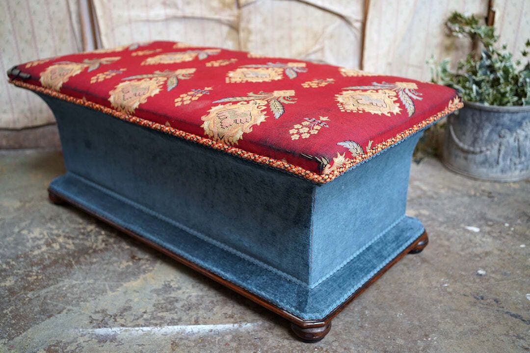 An Early Victorian Mahogany Framed Country House Ottoman C.1840