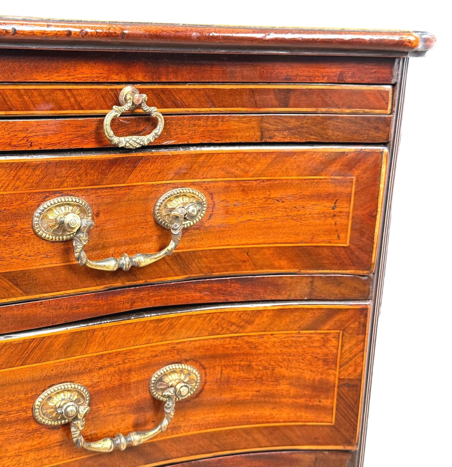 5800.0 George III Period Mahogany Serpentine Chest Of Drawers (England, Circa 1770) photo