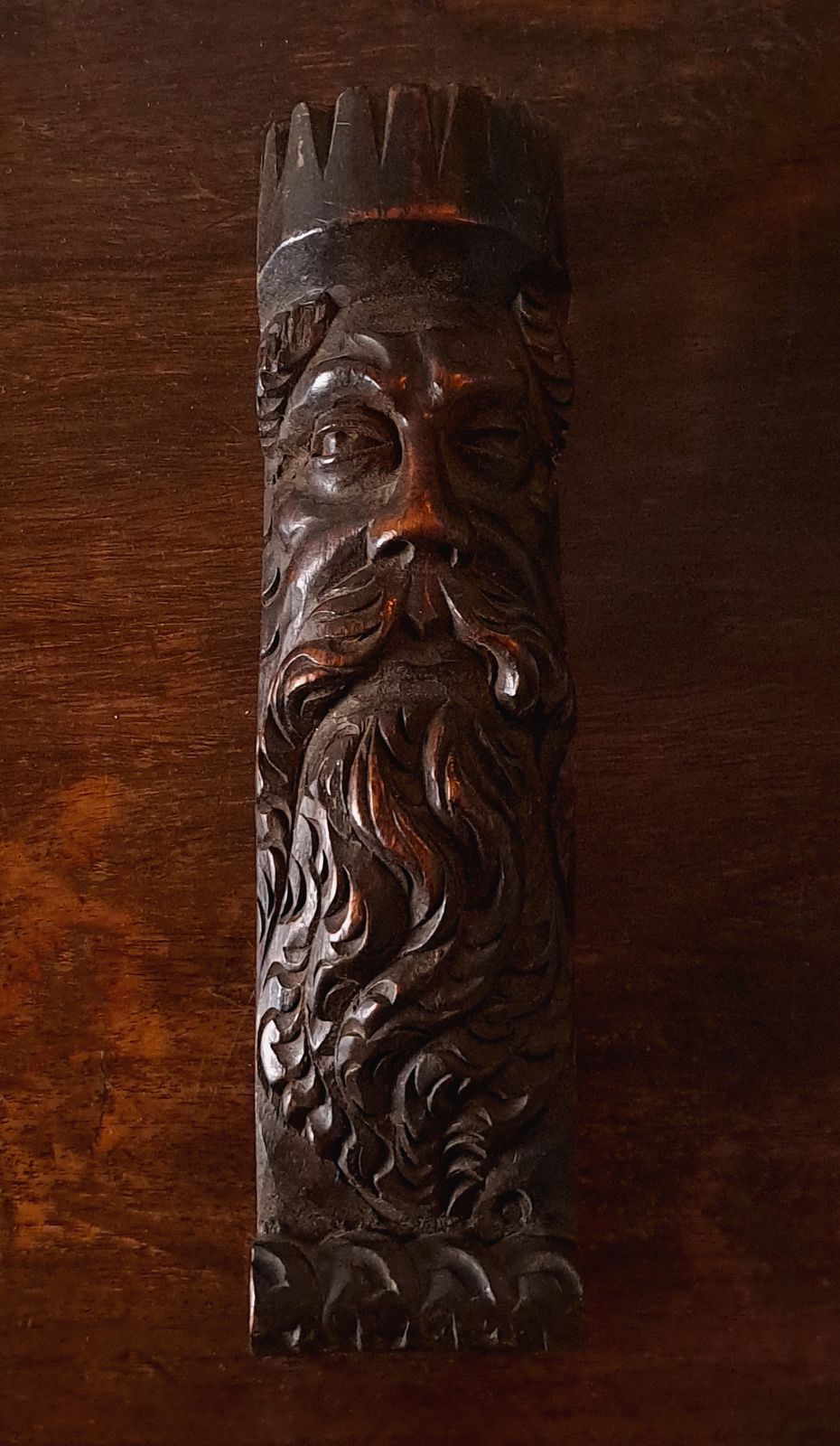 Heart Warming 17th Century Carved Oak Face Corbels C. 1670 photo vinterior