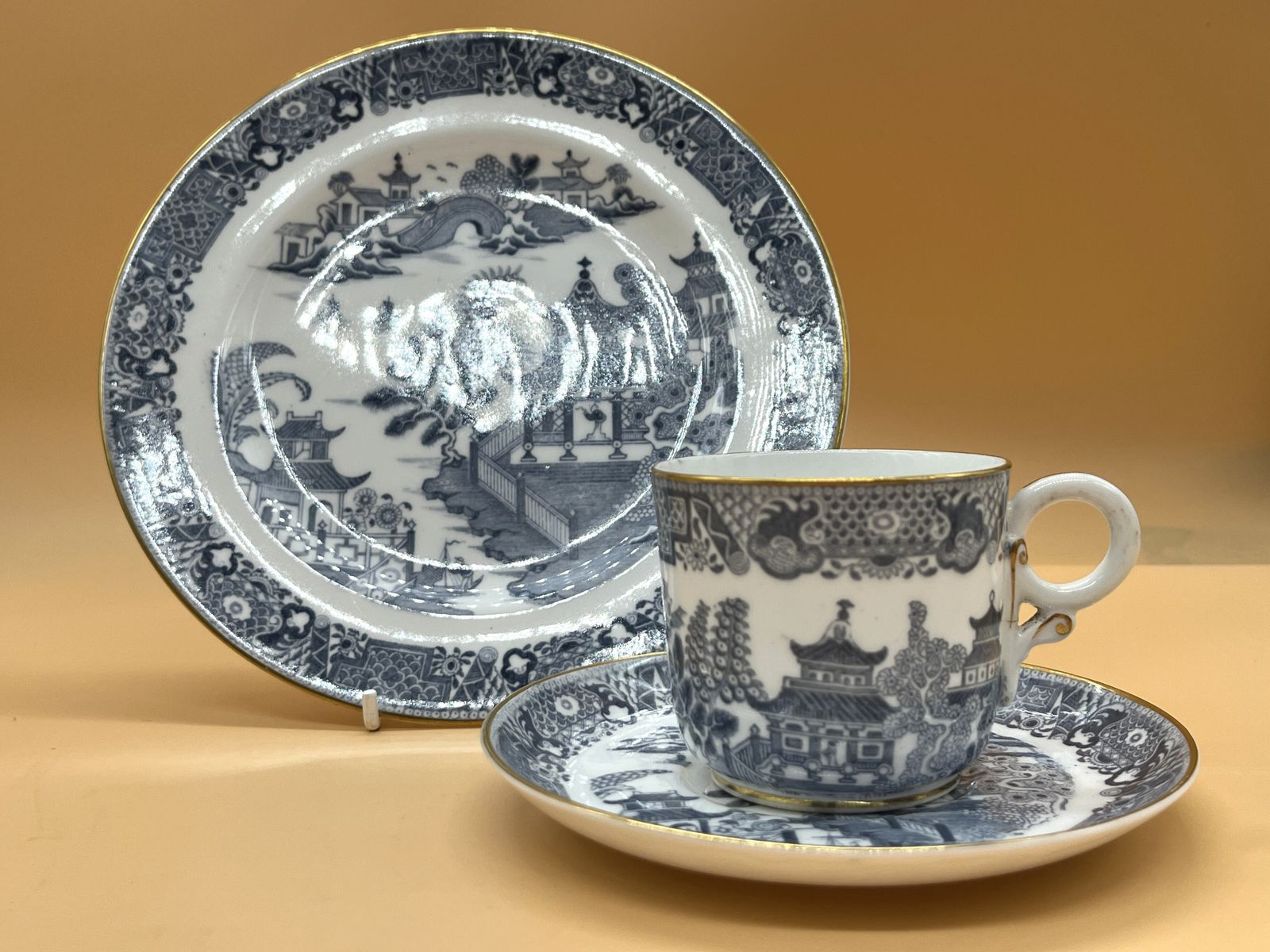 Antique Royal Worcester China Blue Willow Cup, Saucer & Side Plate. C1878. No. 389.