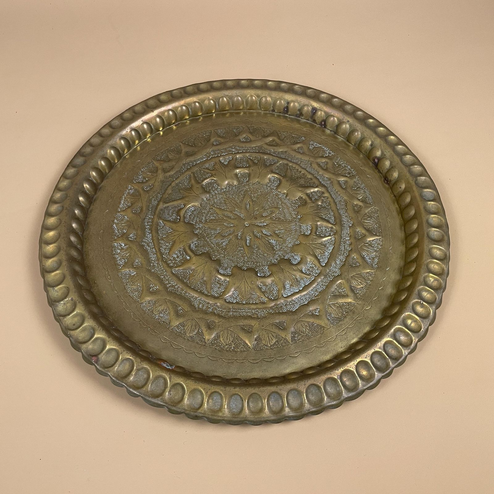 Antique Metal Gold Indian Patterned Brass Tray 42cm Plate Asian Handmade Etched Intricate Decorative Patterned Wall Art Round Vintage