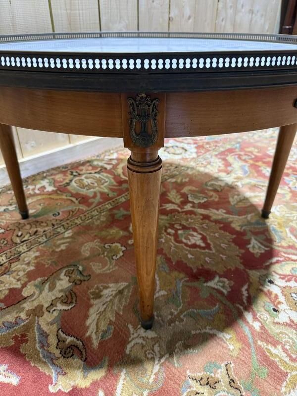 Table Basse Bouilllote De Style Louis XVI Marbre De Carrare photo 690.0