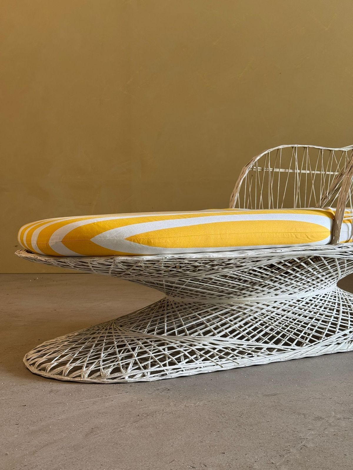 Mid Century Spun Fiberglass Lounge Armchair By Russell Woodard, 1960s photo vintage