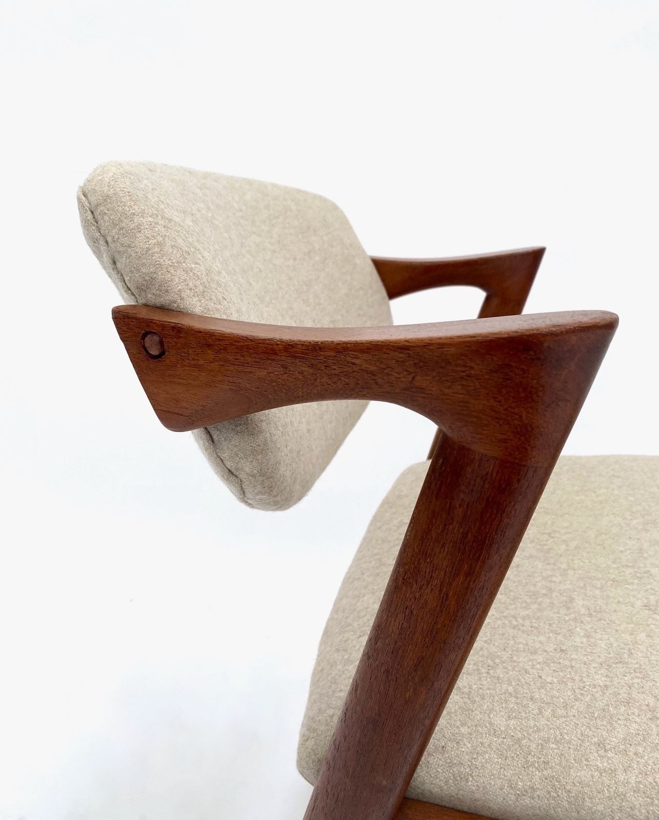 photo vinterior Danish Kai Kristiansen Model 42 For Shous Møbelfabrik Teak And Cream Wool Dining Desk Chair Mid Century 1960s