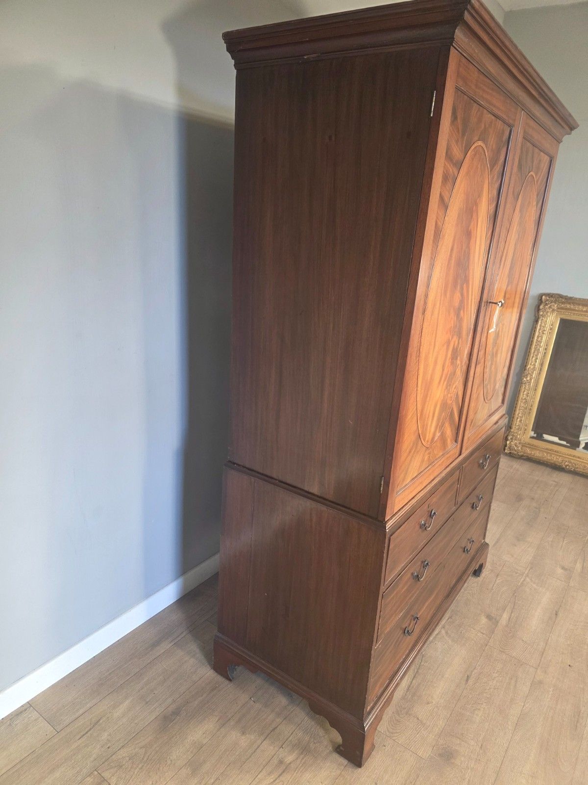 Antique Mahogany Linen Press photo vinterior