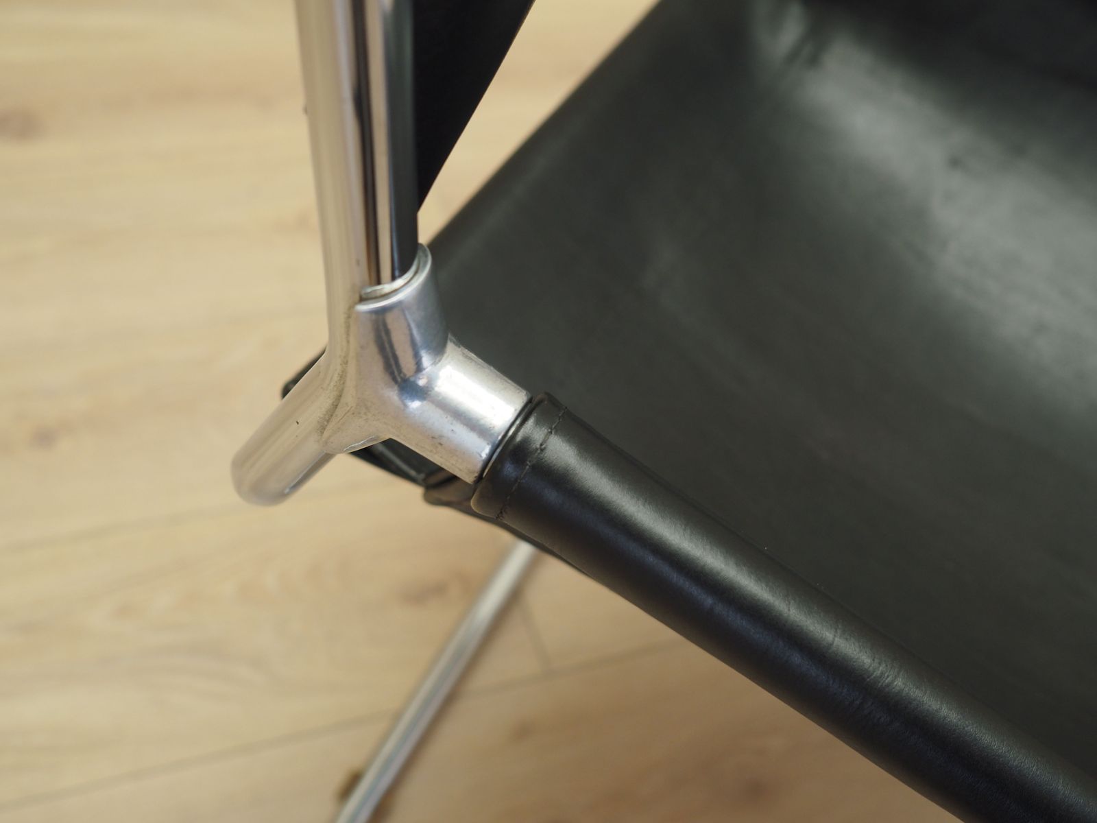 Furniture Leather Chair, Italian Design, 1970s, Production: Italy photo