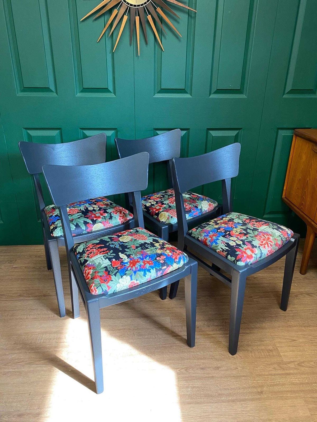 Refurbished Mid Century Modern 1960s Oak G Plan E Gomme Brandon Extending Dining Table And Four Chairs photo vinterior