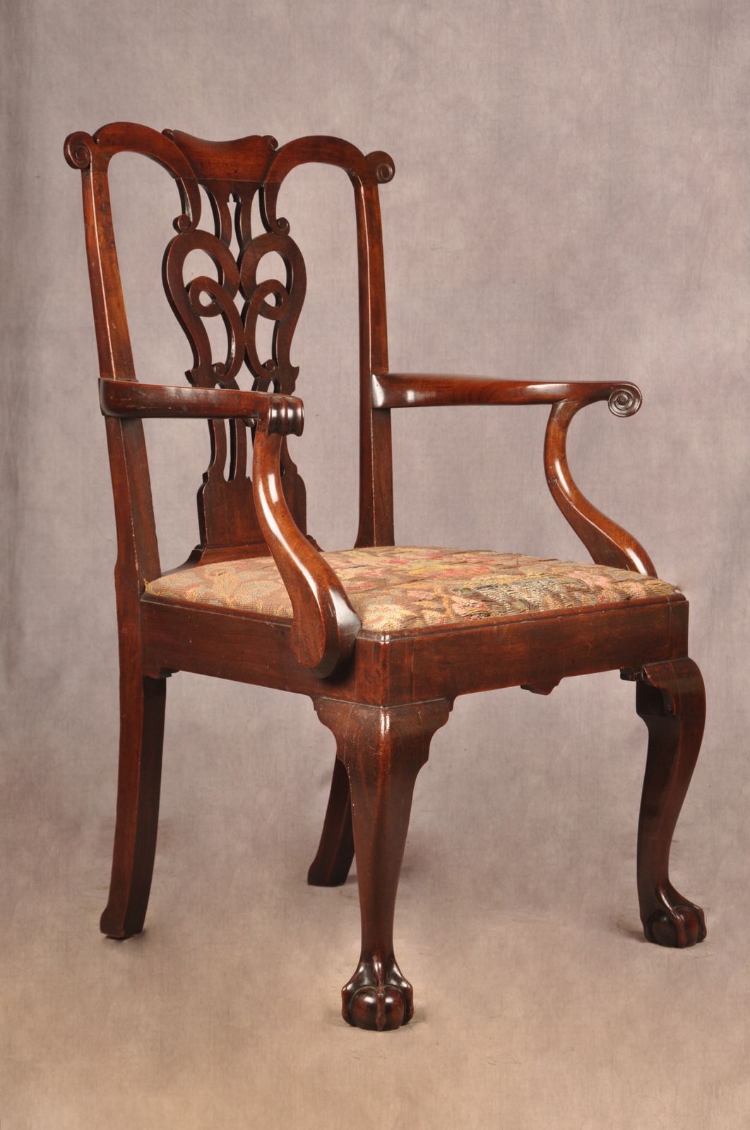 photo buy Fine 18th Century Irish Mahogany Armchair