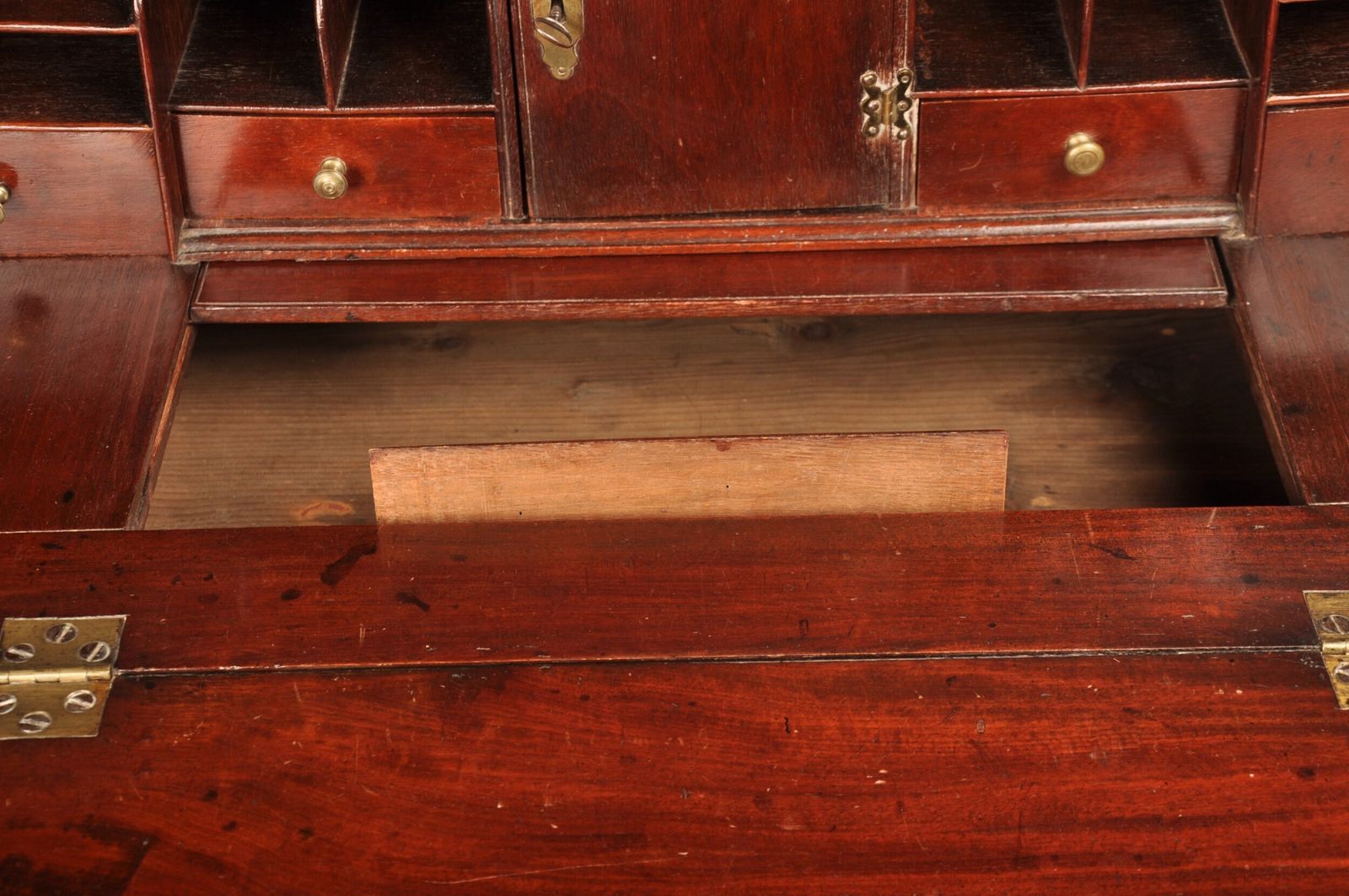 A Fine Small Early 18th Century Mahogany Bureau photo 1900.0