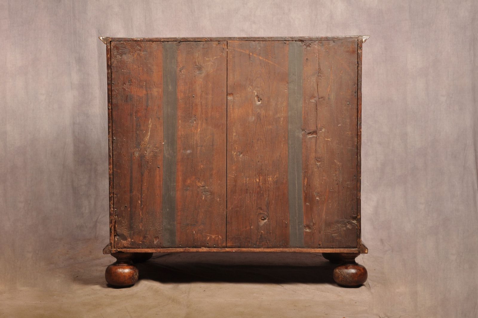 photo buy 17th Walnut Century Chest Of Drawers