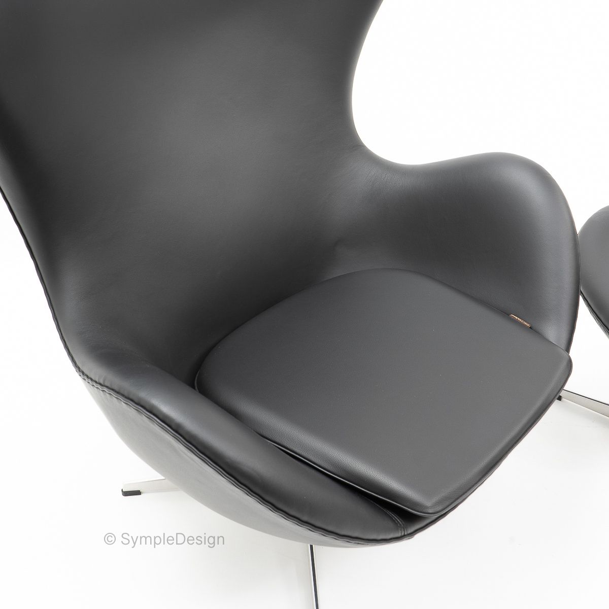 photo vinterior Egg Chair And Ottoman By Arne Jacobsen For Fritz Hansen, 2000s