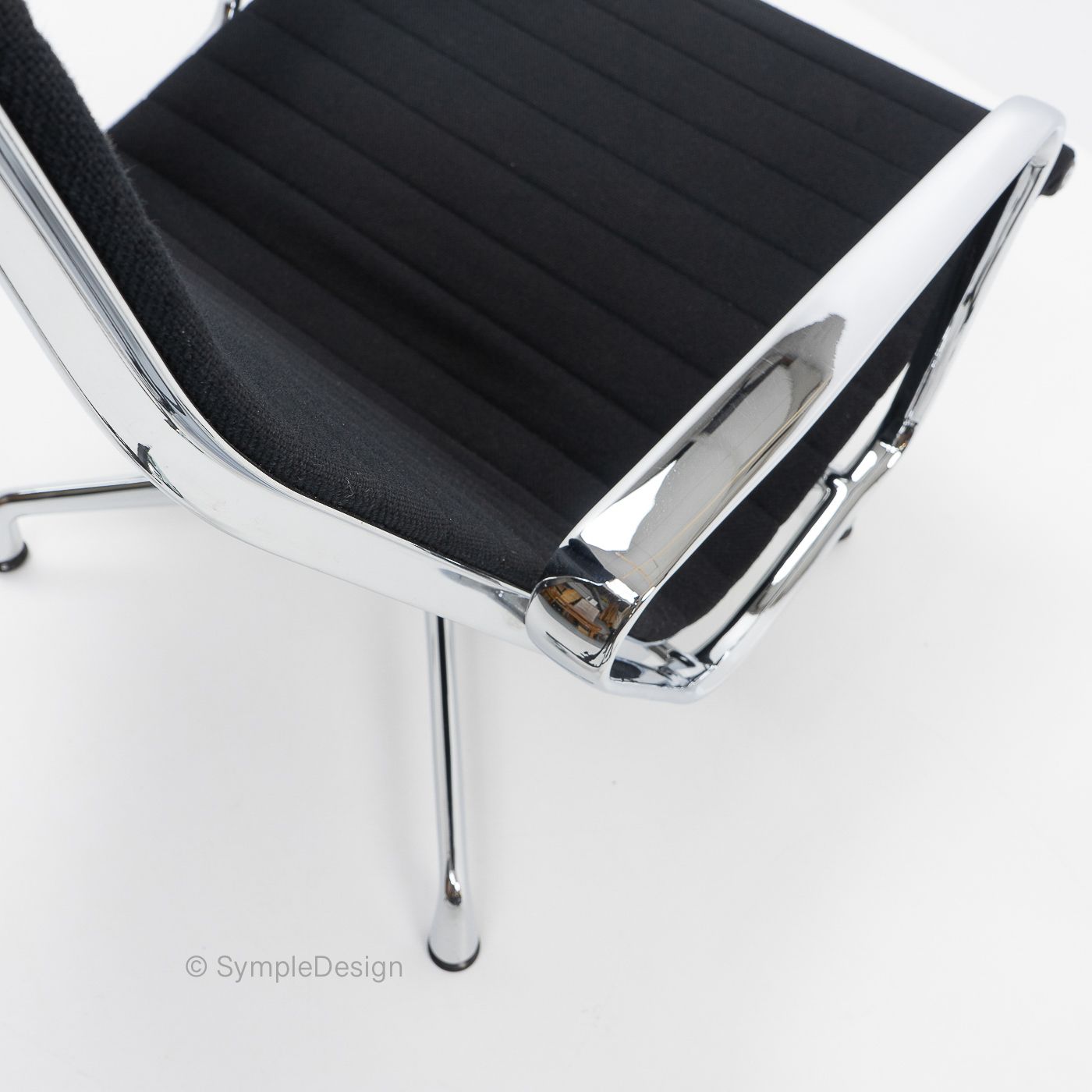 Eames Alu Group Lounge Chair – Vitra, 1980s photo 2400.0