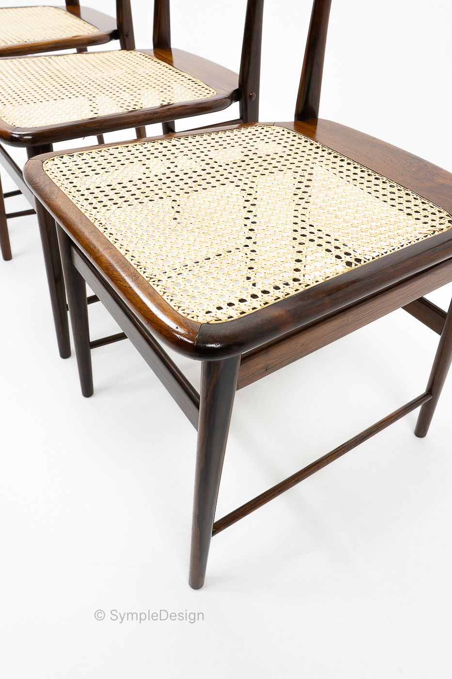 photo furniture Sergio Rodrigues, Lucio Chairs For Oca Brazil, 1950s