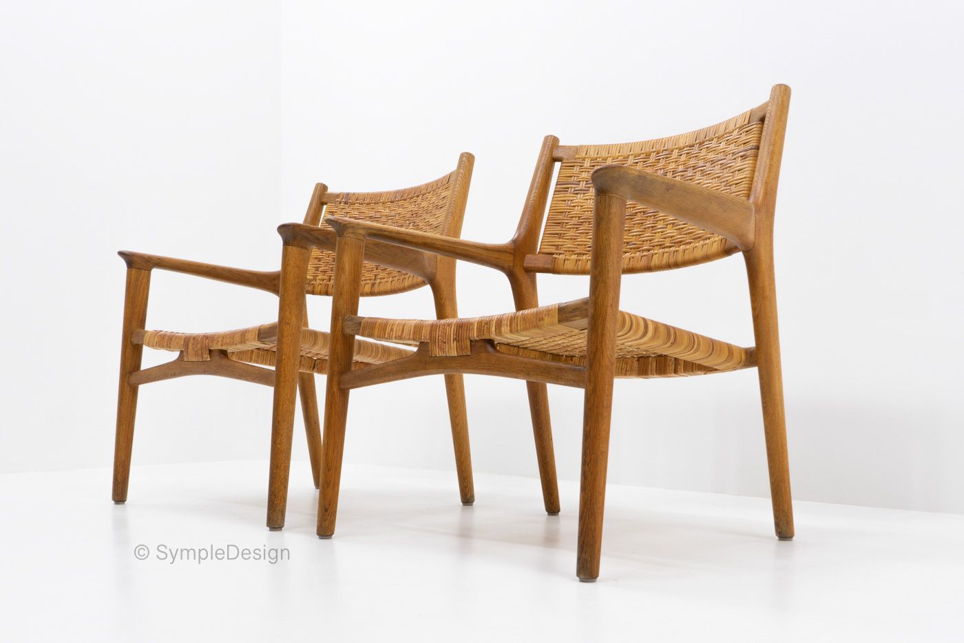 photo furniture Hans Wegner Jh 516 Lounge Chairs For Johannes Hansen, 1950s