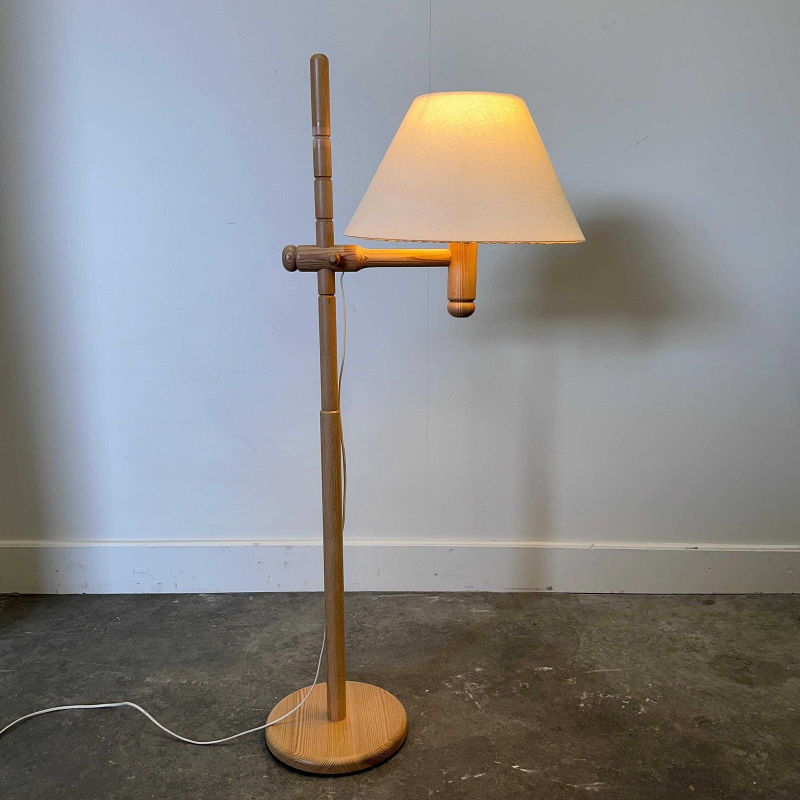 Scandinavian Pine Floor Lamp With Adjustable Arm And Linen Shade, 1970s