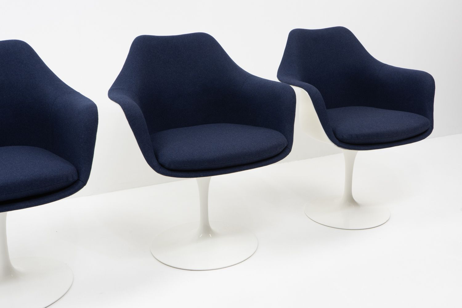 photo furniture Armchairs By Eero Saarinen For Knoll, 1970s – Set Of 4