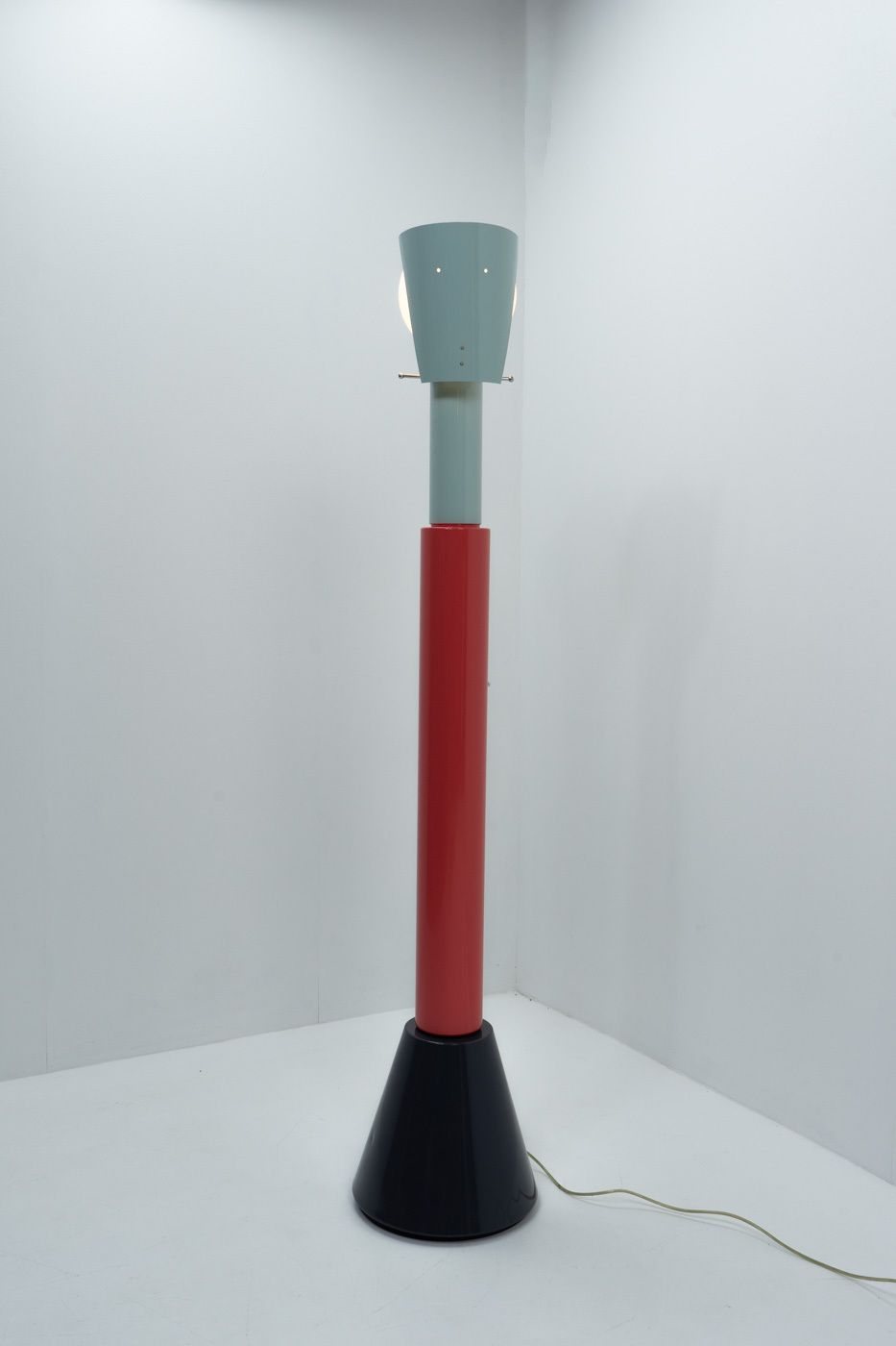 Alessandro Mendini, Milo Floorlamp – Italy 1980s Chf 8,000.00 photo 7473.0