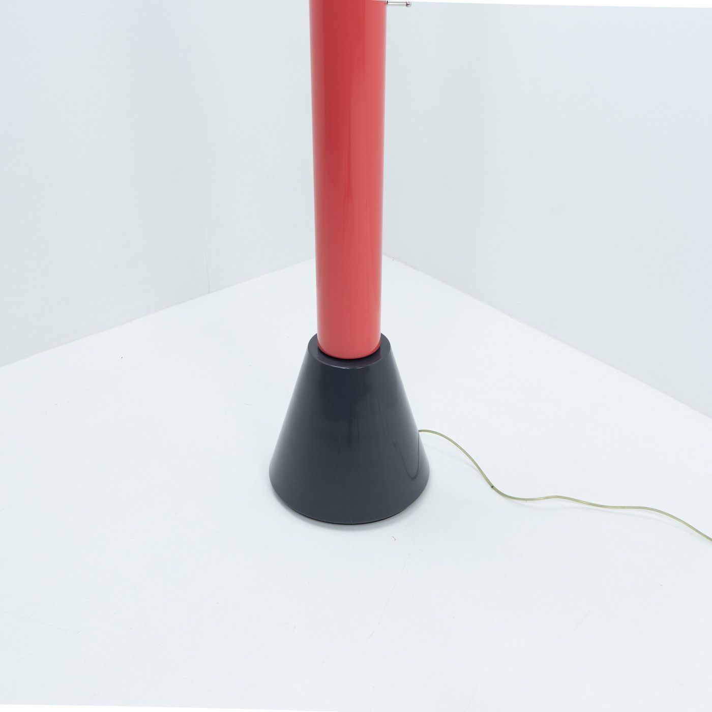 photo furniture Alessandro Mendini, Milo Floorlamp – Italy 1980s Chf 8,000.00
