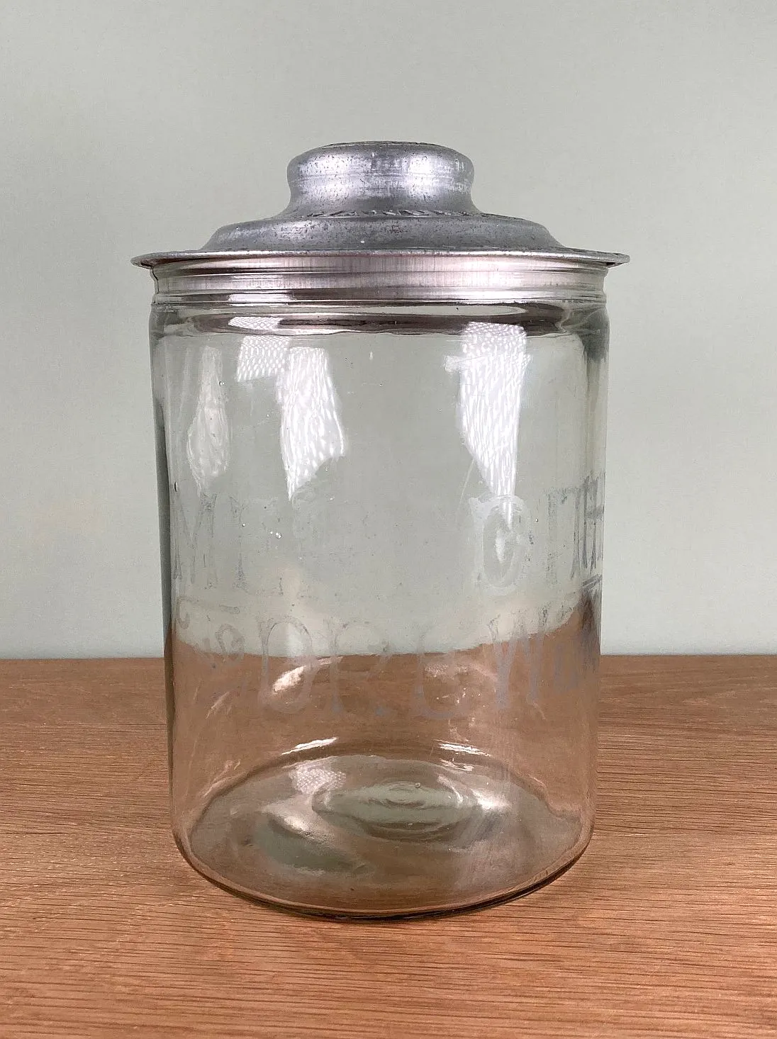 Antique Edwardian Meredith & Drew Shop Counter Top Glass Biscuit Jar Etched Logo photo furniture