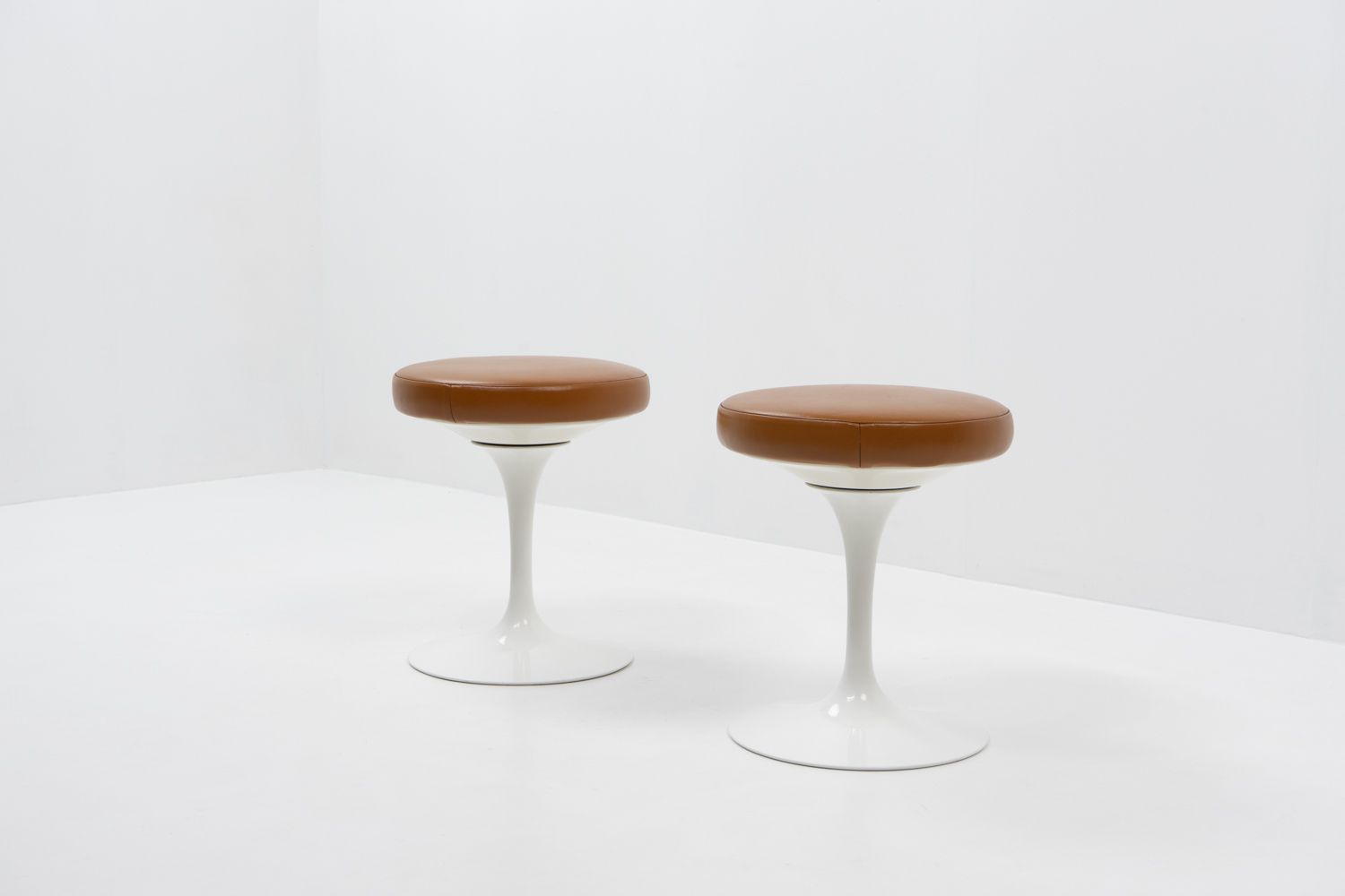 Tulip Stools By Saarinen/Knoll For The Rolex Geneva Hq, Set Of 2 photo Furniture