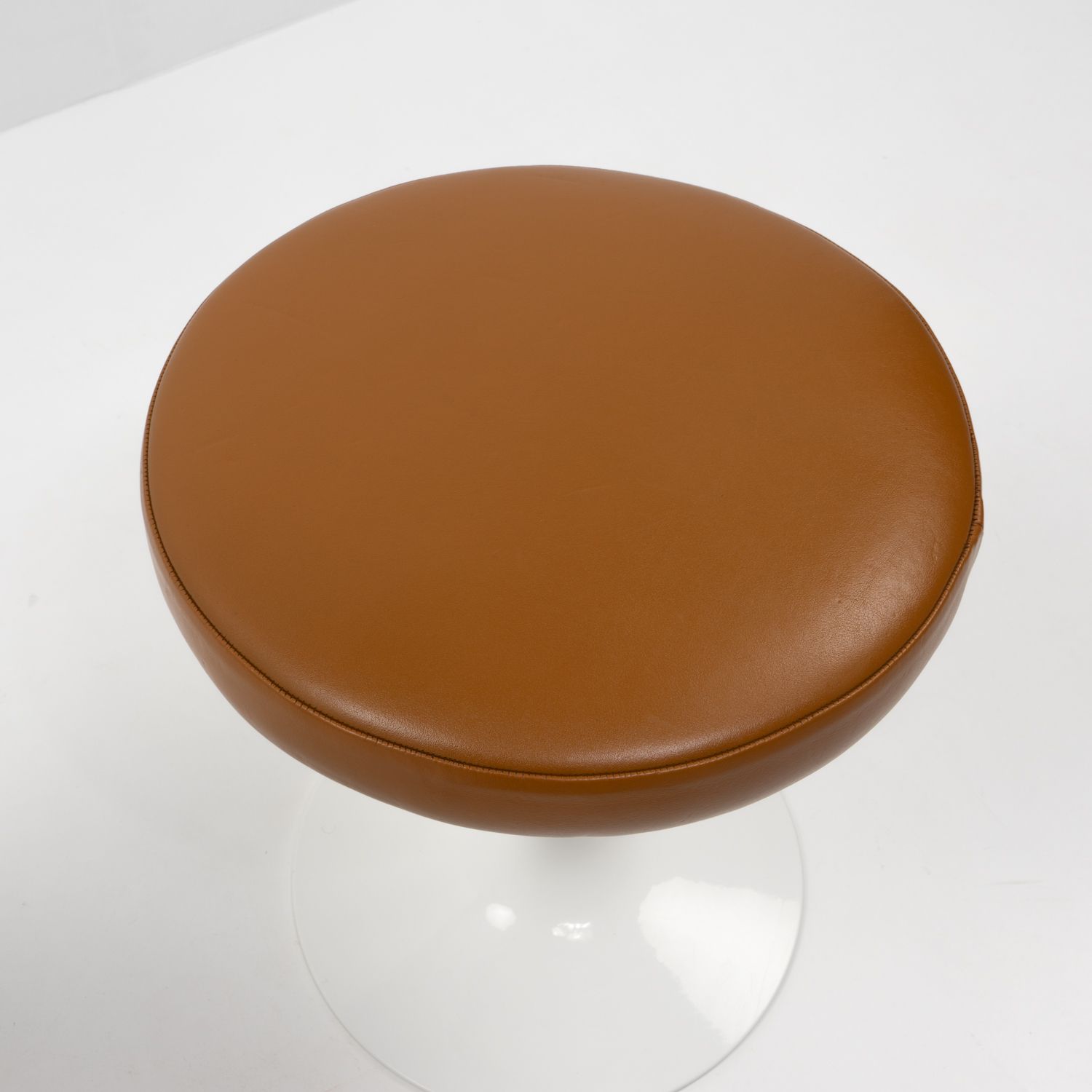 photo furniture Tulip Stools By Saarinen/Knoll For The Rolex Geneva Hq, Set Of 2
