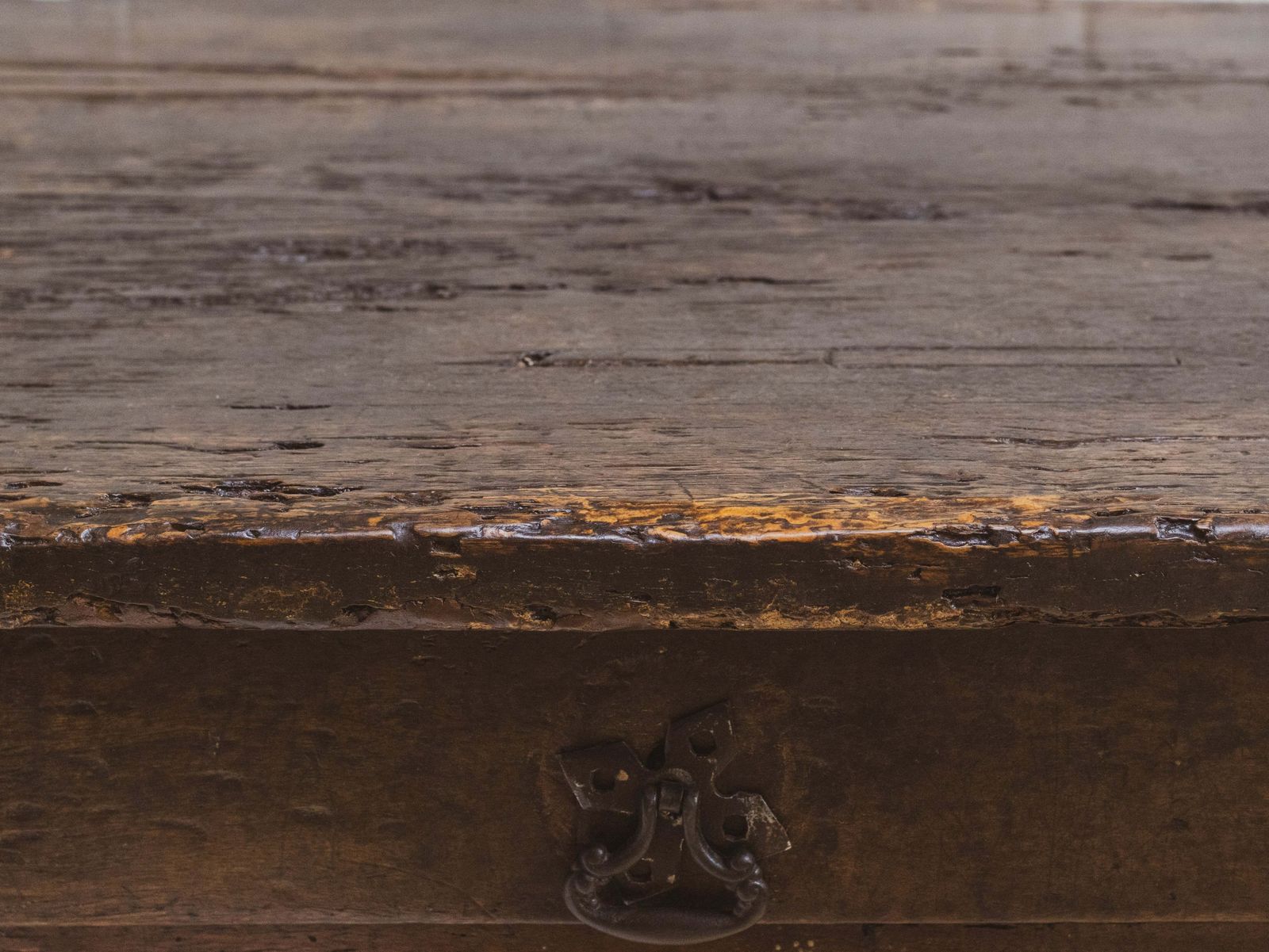 photo buy Antique 17th Century Franco Flemish Walnut Refectory Table