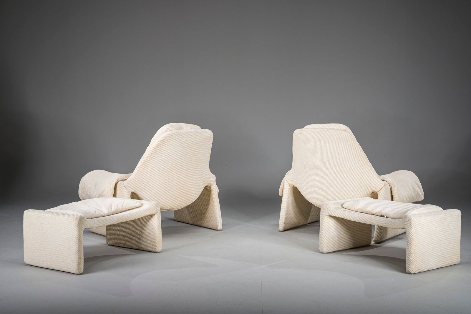 P60 Chairs And Ottomans By Vittorio Introini For Saporiti, 1960s, Set Of 4 photo vintage