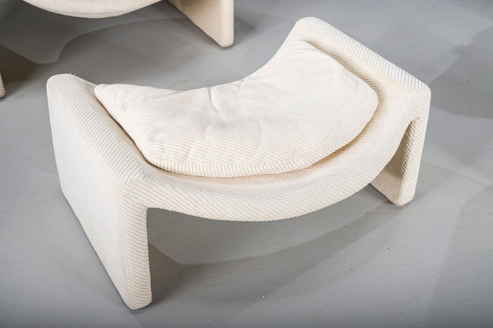 Furniture P60 Chairs And Ottomans By Vittorio Introini For Saporiti, 1960s, Set Of 4 photo