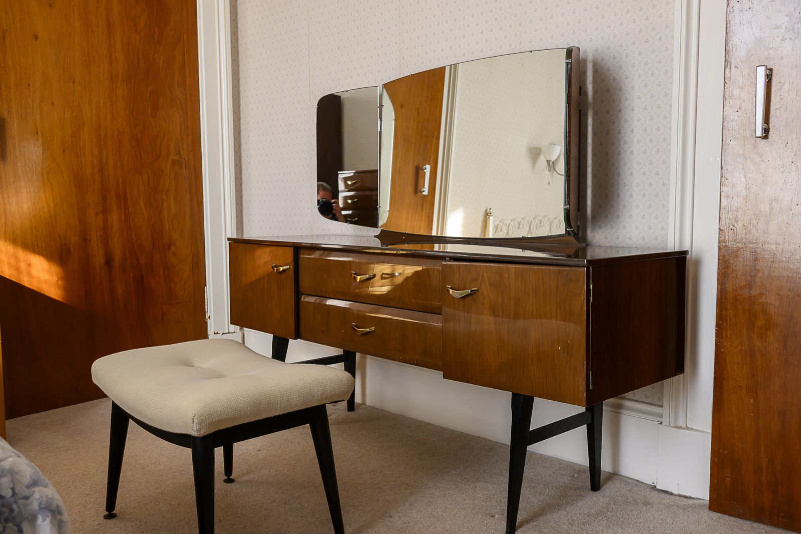 A Superb Walnut Veneered Dressing Table By Meredew