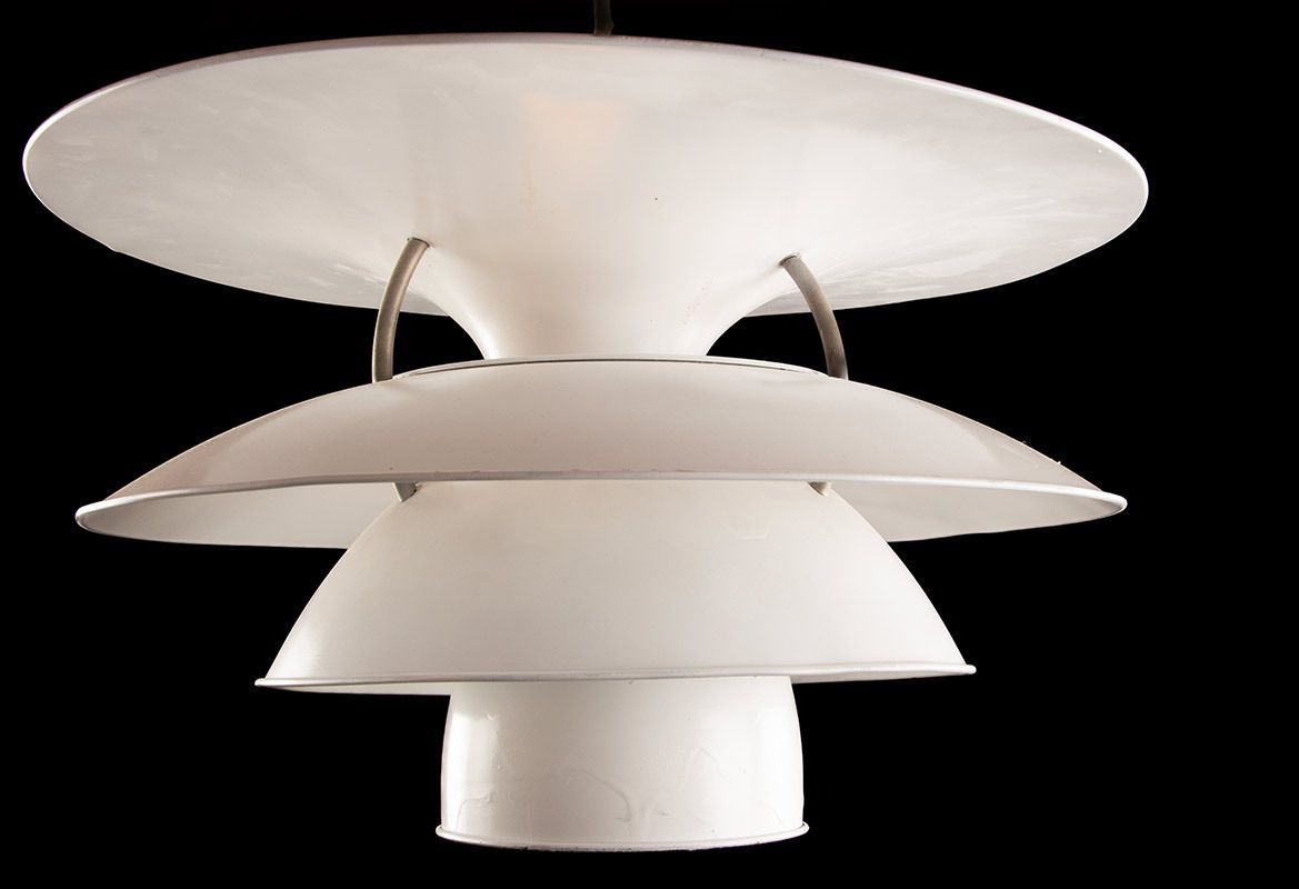 photo furniture Suspension danoise en métal brossé, modèle PH 6 ½ 6v dite « Charlottenborg », par Poul Henningsen pour Louis Poulsen.