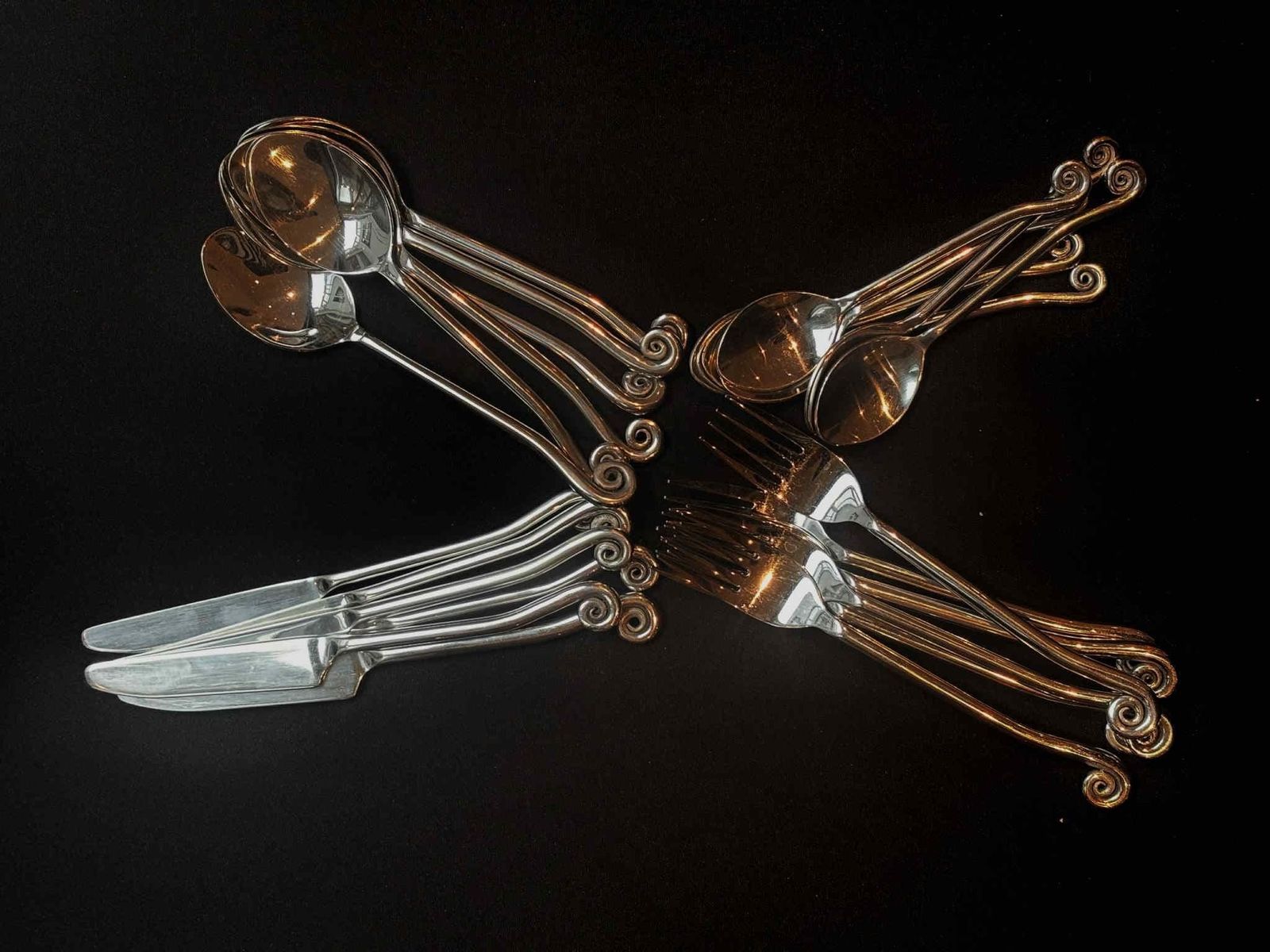 Set 24 Flatware Swirl Twist Cutlery French Twisted Ends Spiral Ends Brutalist Decor Medieval Viking Style Handmade 6 Gift Wedding