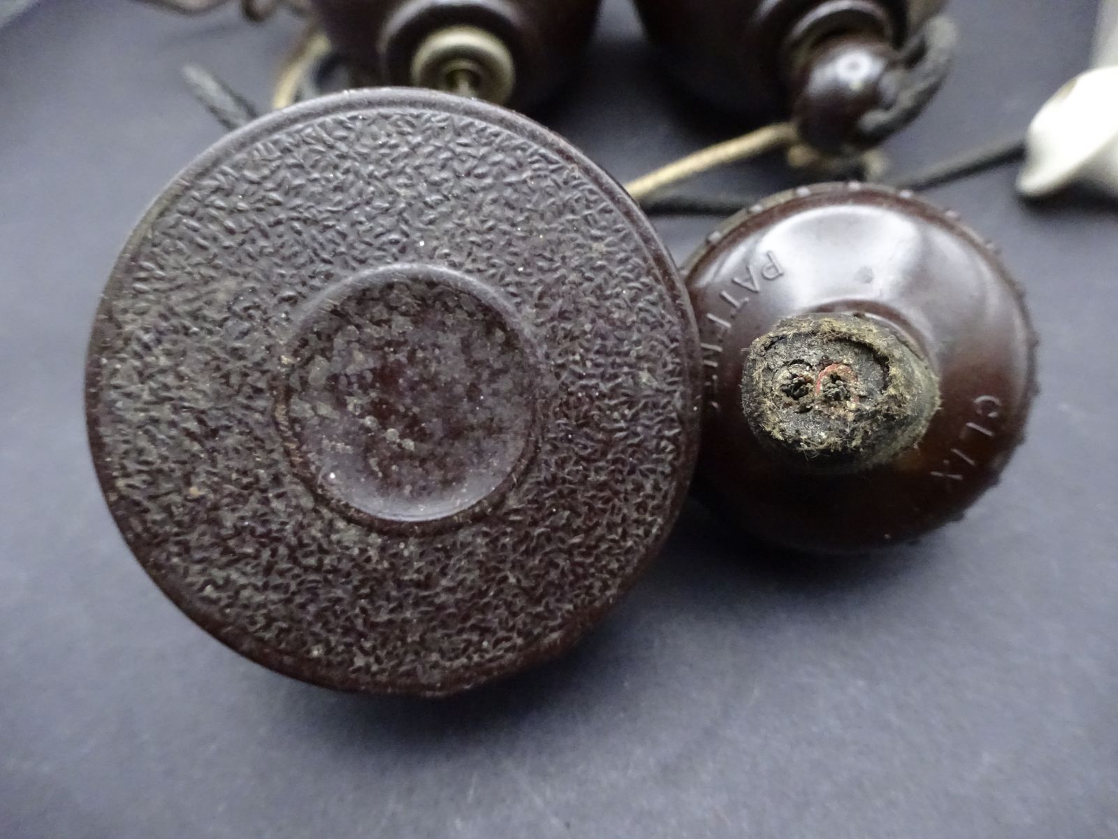 photo vinterior Collection Of Bakelite/Plastic Switches And Plugs For Restoration/Rewire