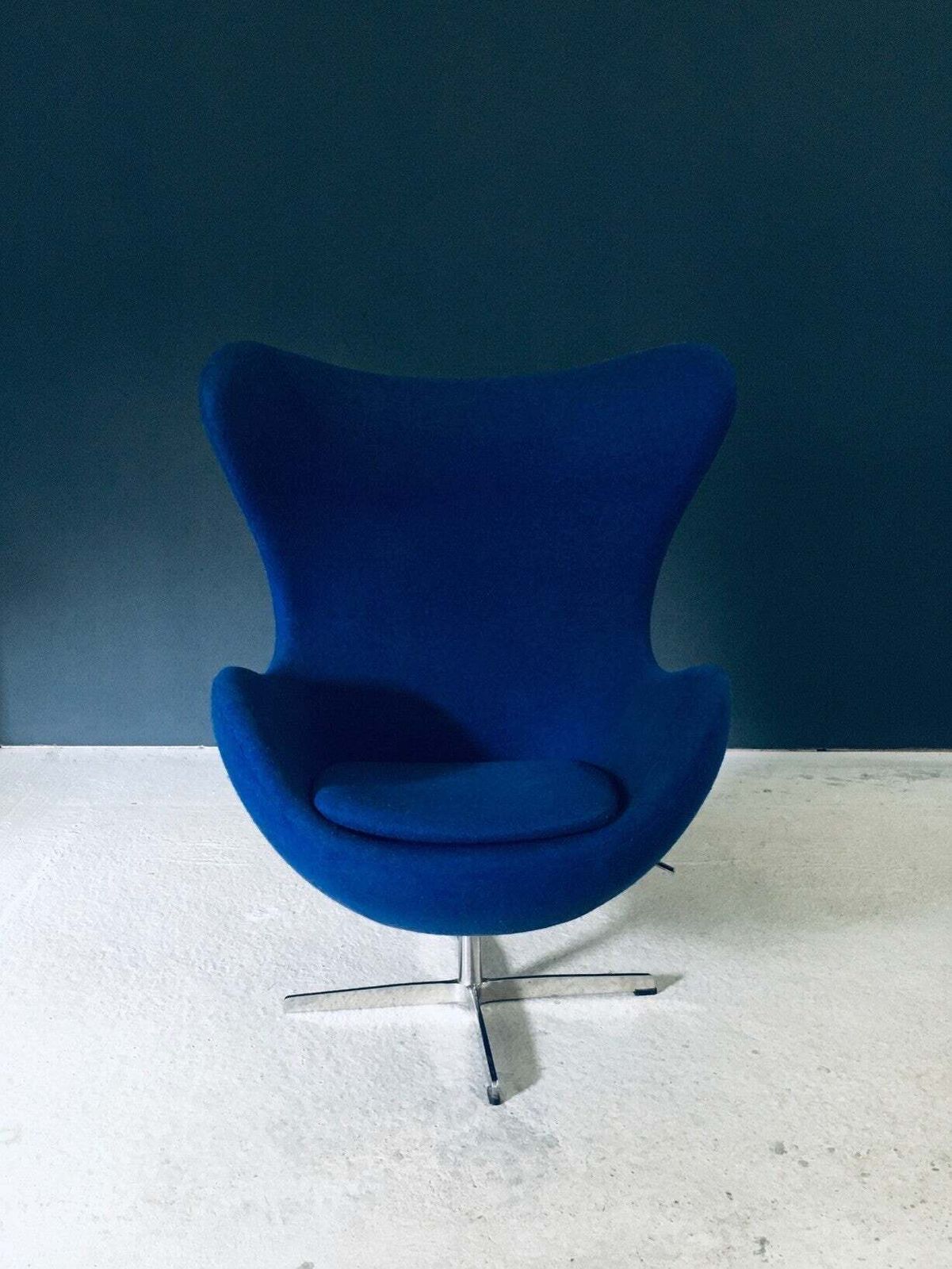Mid Century Modern Scandinavian Design Egg Chair Van Arne Jacobsen, Denemarken, Ca. Jaren 1970 photo 1700.0