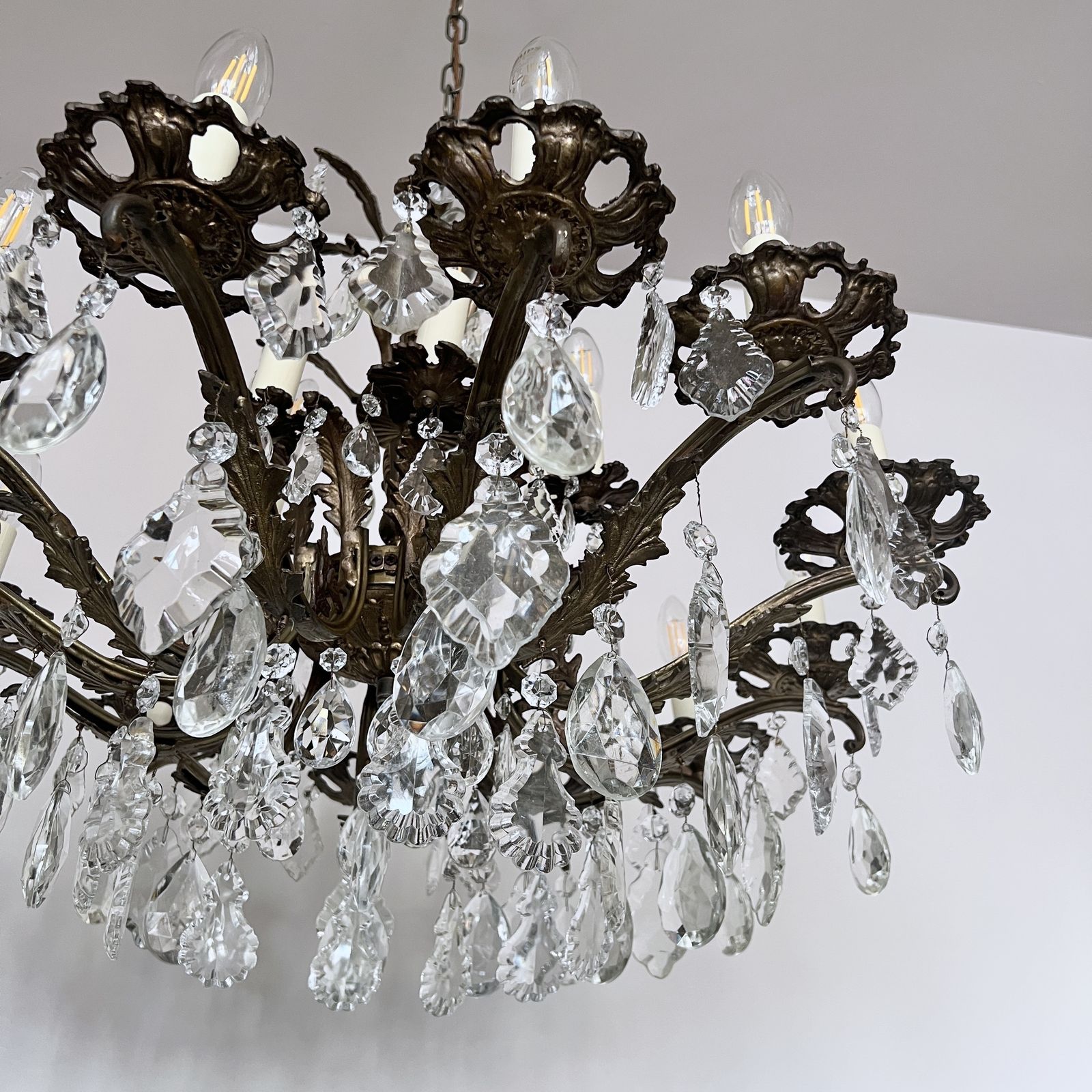 Large Brass Chandelier With Glass Flat Leaf And Cut Glass Pear Drops photo vintage