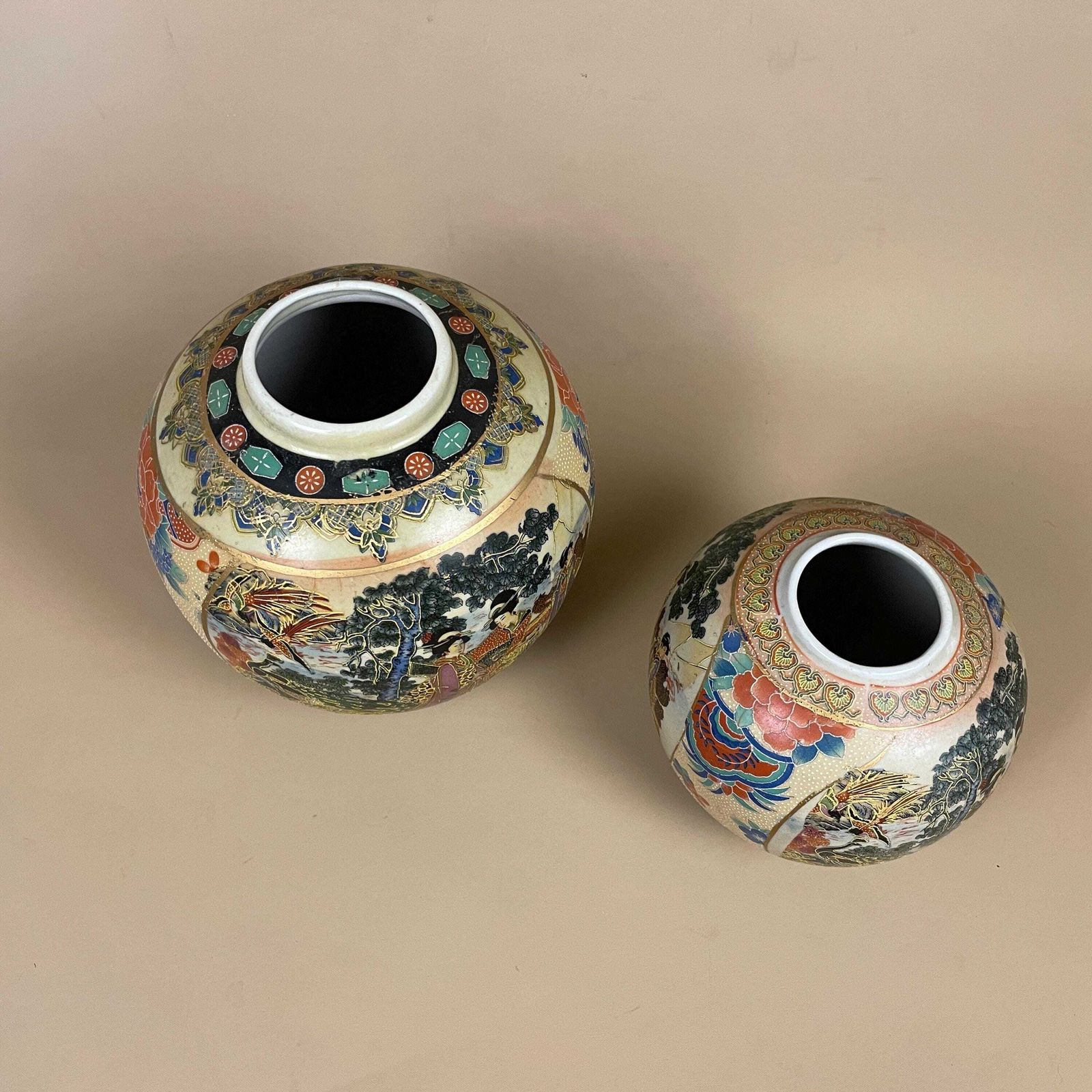 Set Of Two Pots Hand Painted Floral Motif Geisha Chinese Oriental Ceramic Vases Decorative Set Mantle Ends Yellow Home Decor photo Home Decor