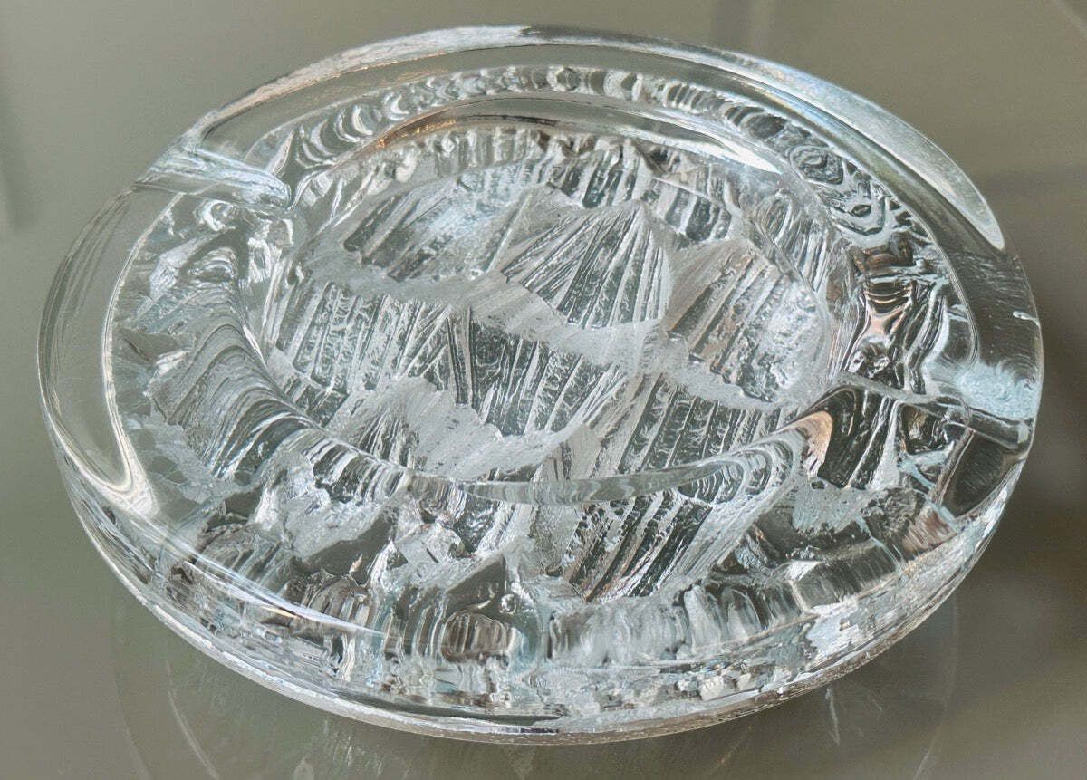 Vintage 1980s Swedish Nybro Glasbruk "Iceberg" Glass Ashtray By Paul Isling photo vinterior