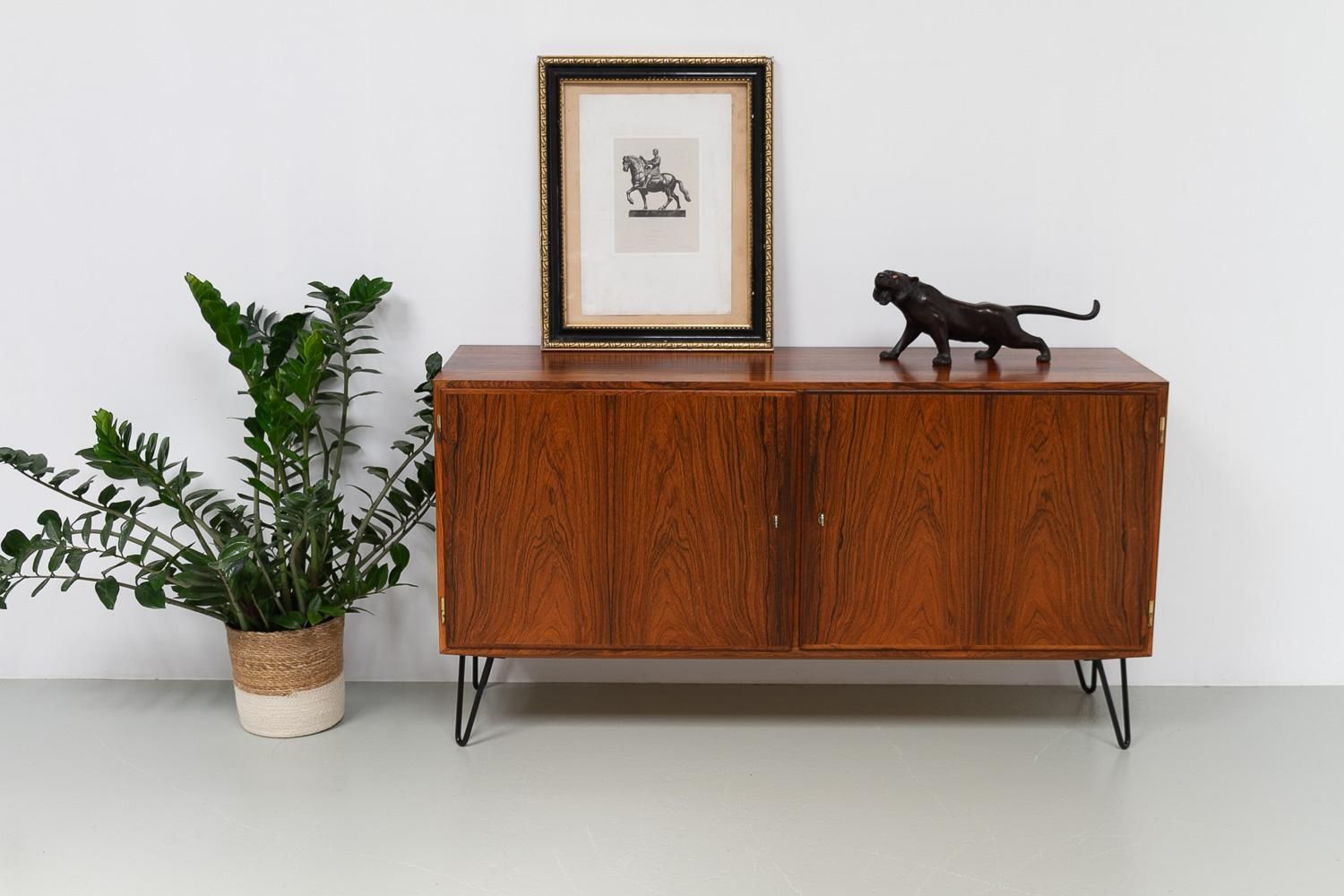 photo vintage Danish Rosewood Sideboard By Carlo Jensen For Hundevad & Co, 1960s.