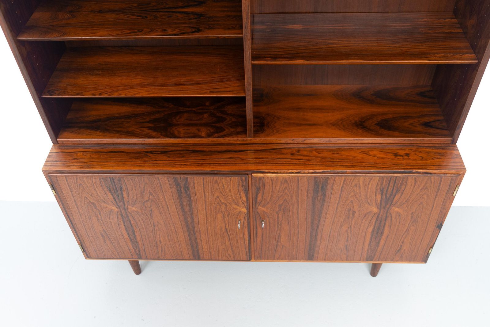 photo vintage Danish Rosewood Bookcase With Sideboard By Carlo Jensen For Hundevad, 1960s.