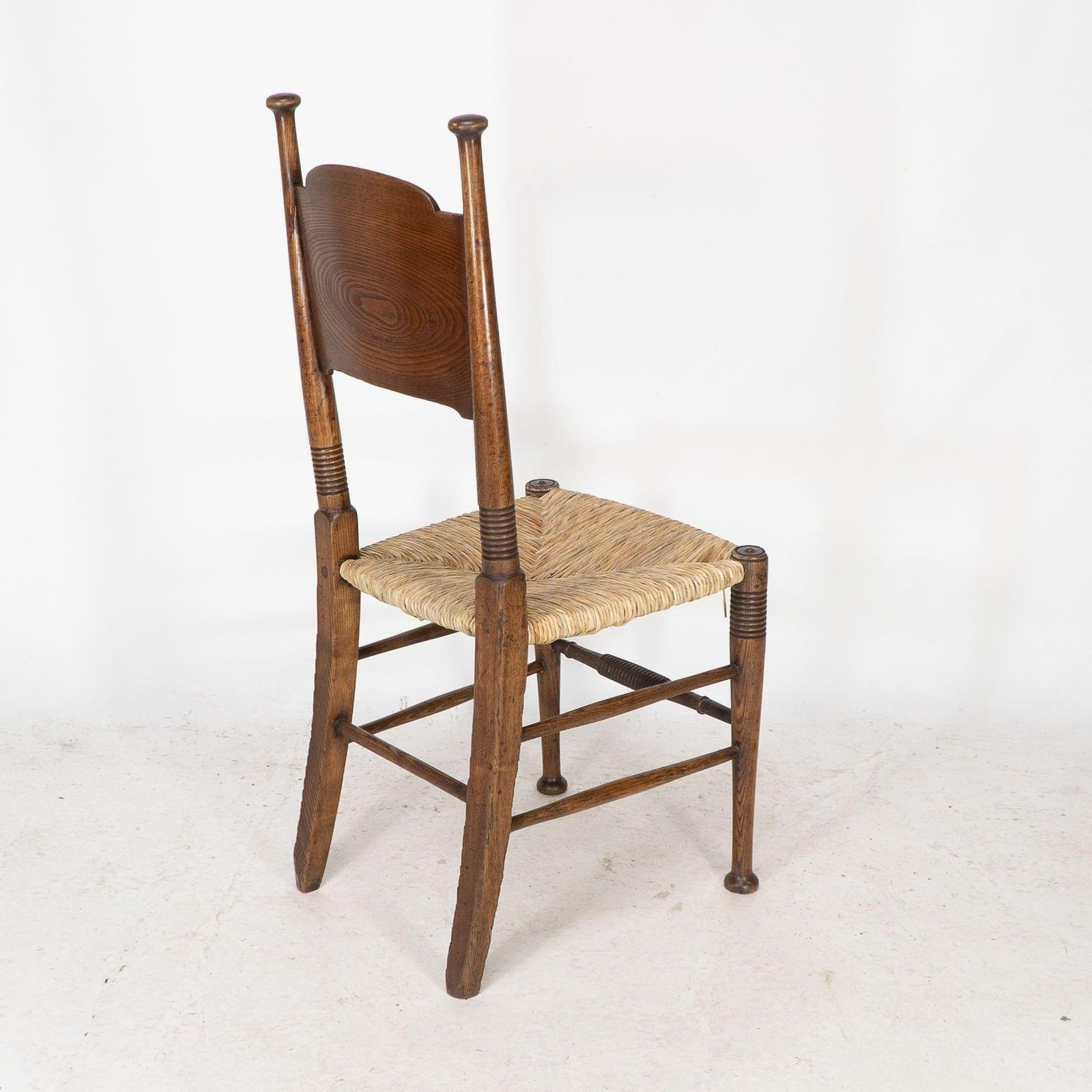 photo vinterior William Birch For Liberty & Co. A Pair Of Arts & Crafts Rush Seat Oak Chairs