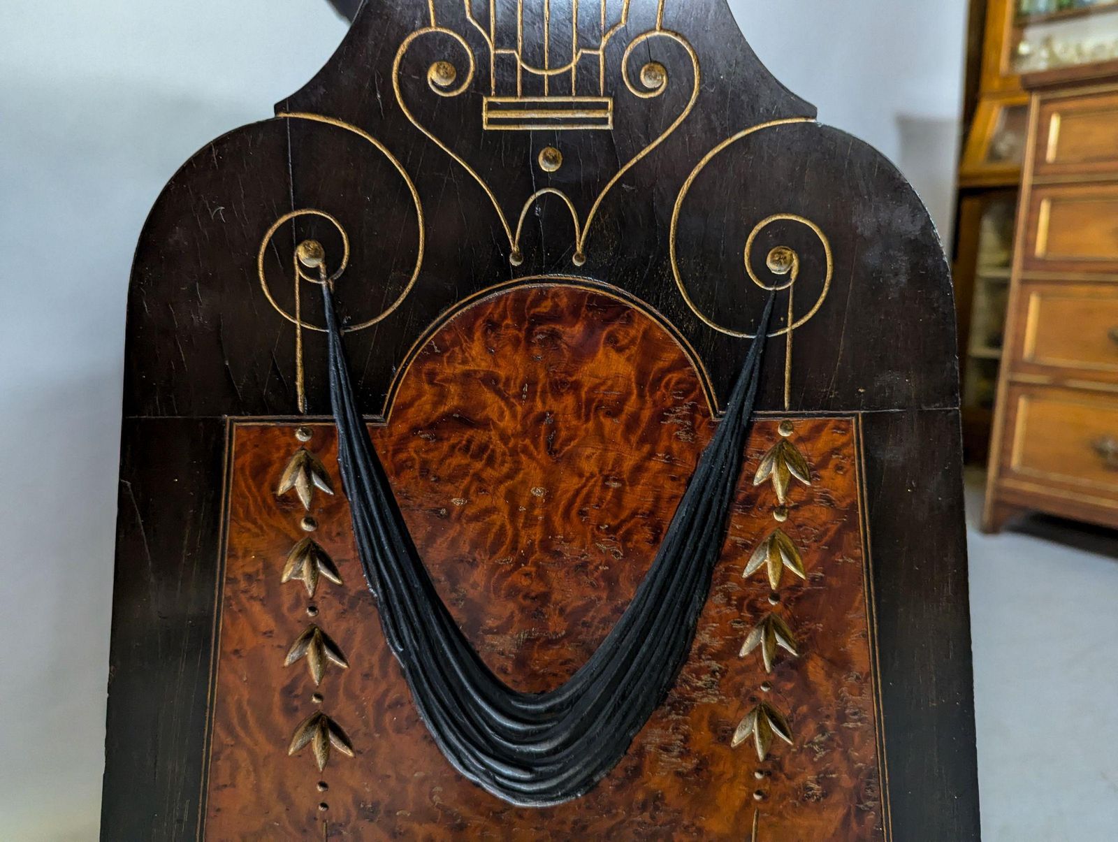 photo vinterior An Aesthetic Movement Amboyna And Ebonized Music Cabinet With Gilt Decoration