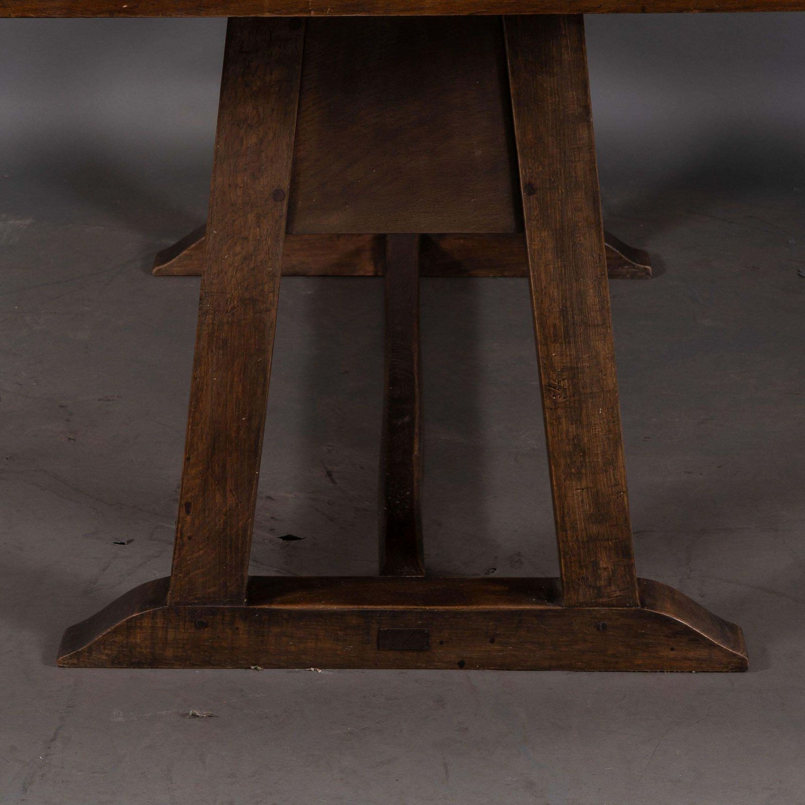 M H Baillie Scott By John P White. A Rare Arts And Crafts Oak Dining Table photo 28562.0