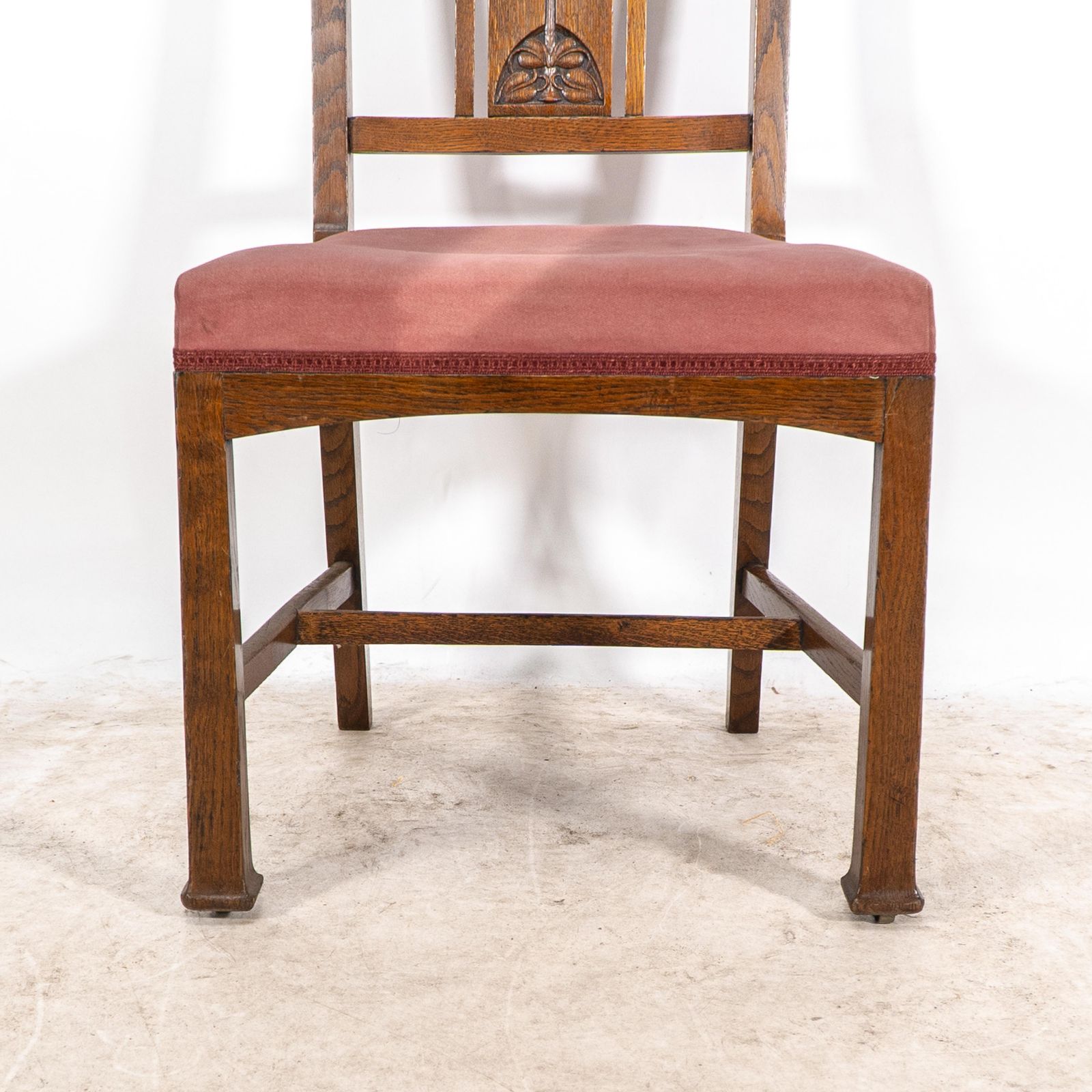 photo buy Robson & Sons. Set Of 4 Arts & Crafts Oak Dining Chairs With Carved Floral Backs