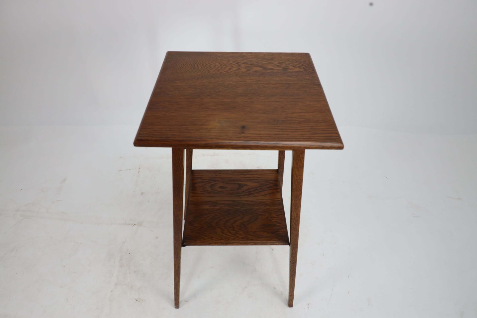 867.0 Waring And Gillow. A Good Quality Little Arts And Crafts Oak Sidetable photo