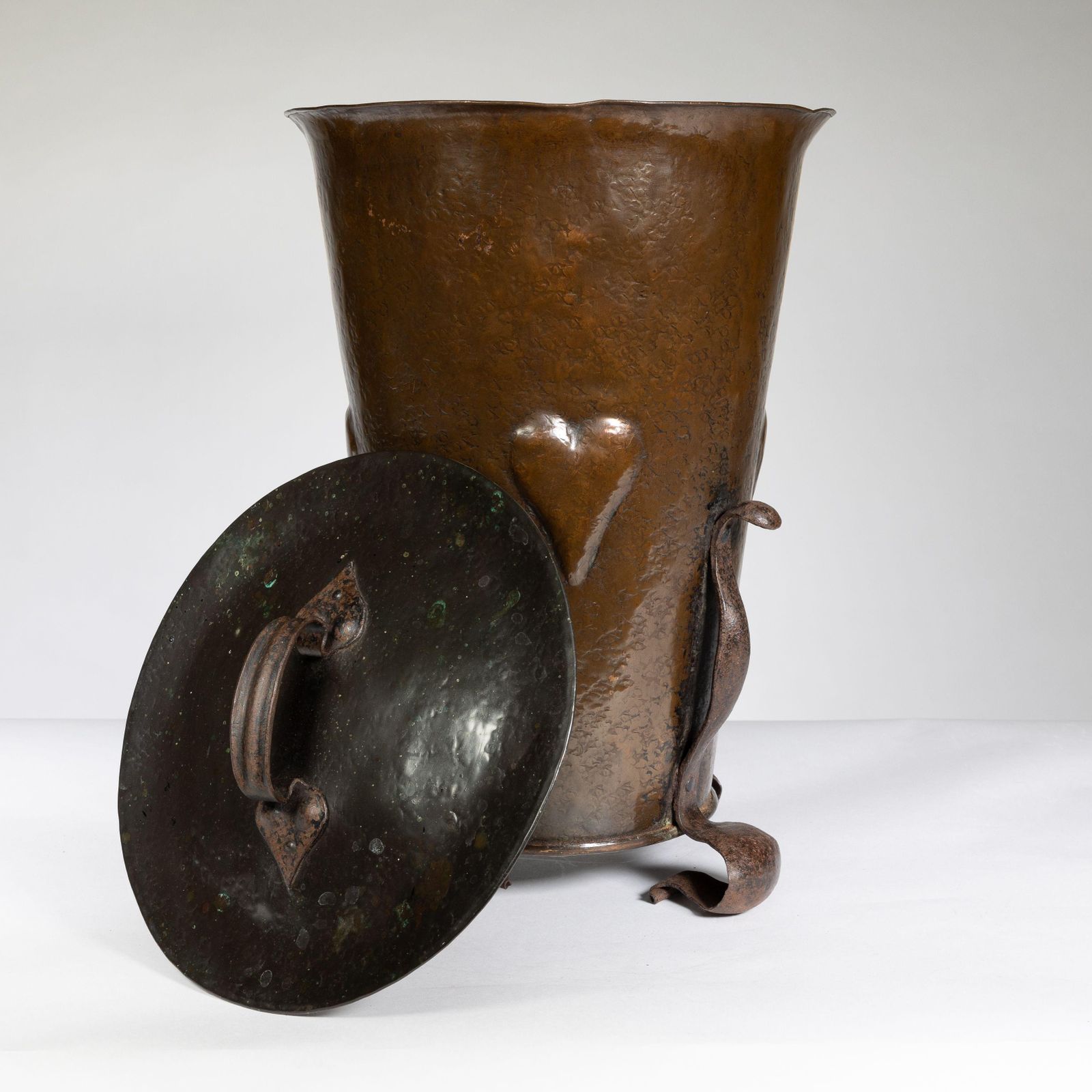 An Arts And Crafts Brass Coal Bucket photo 561.0