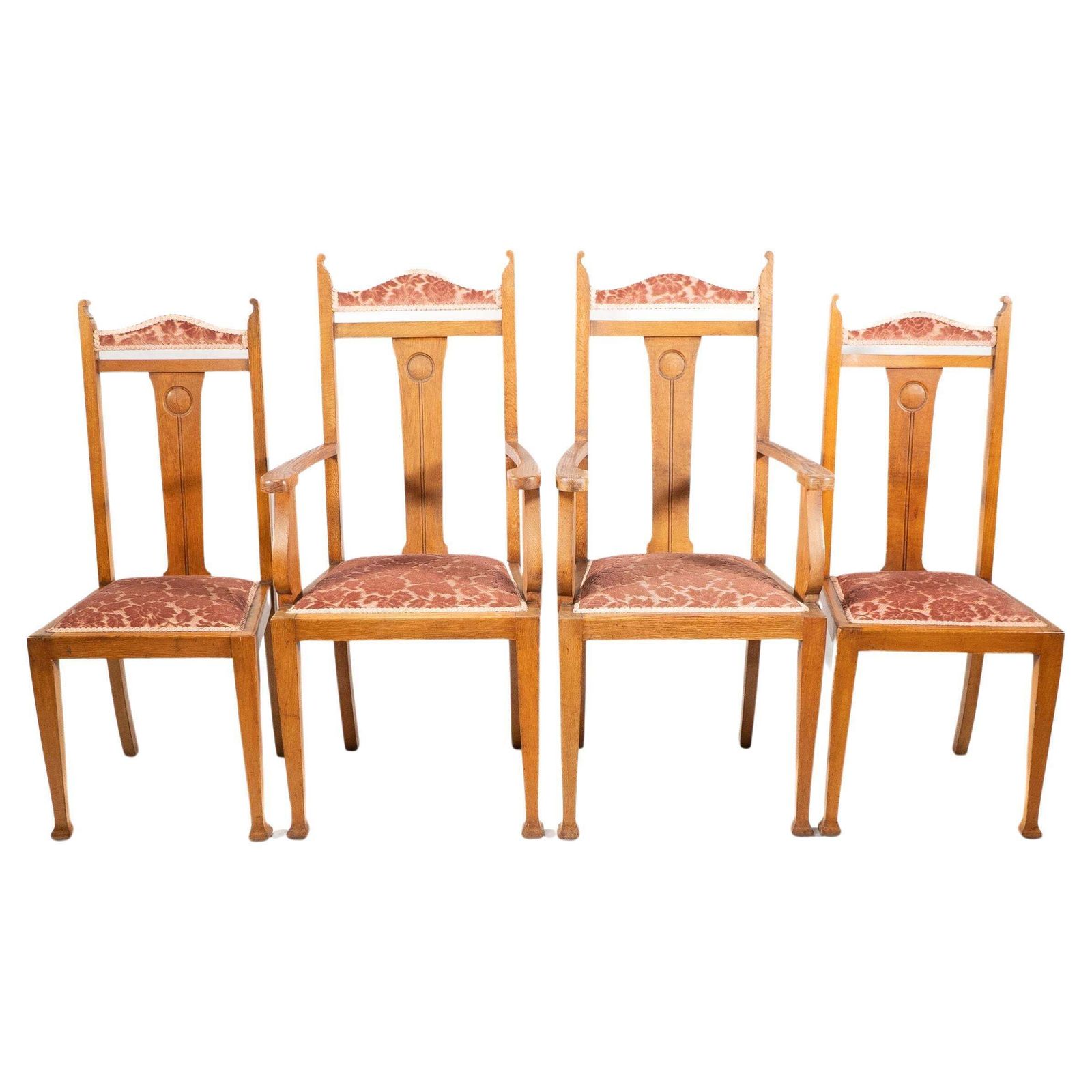 Wylie And Lochhead Glasgow. A Set Of Six Arts And Crafts Oak Dining Chairs